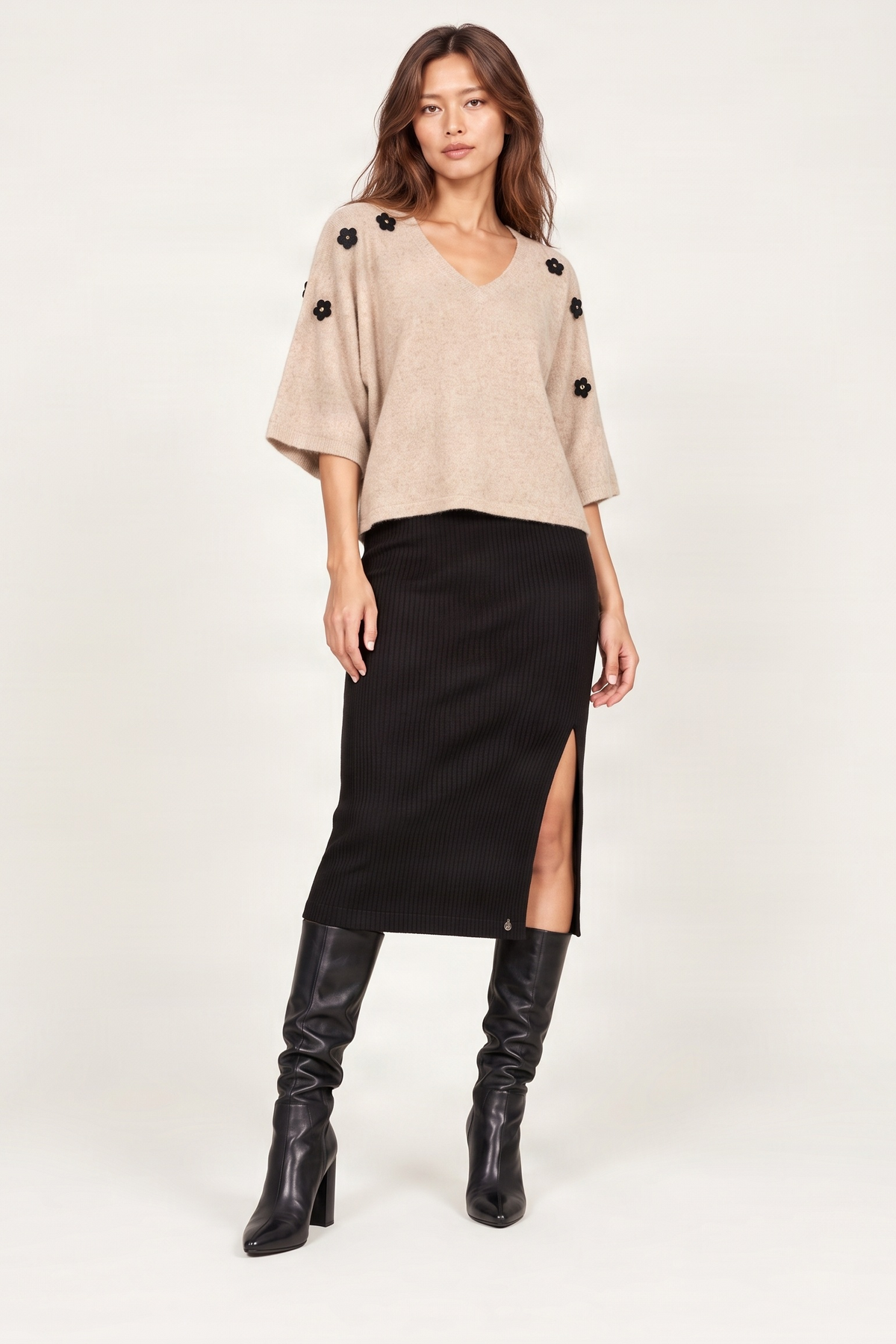 Camiseta de punto beige murcielago con flores antelina Lolitas&L