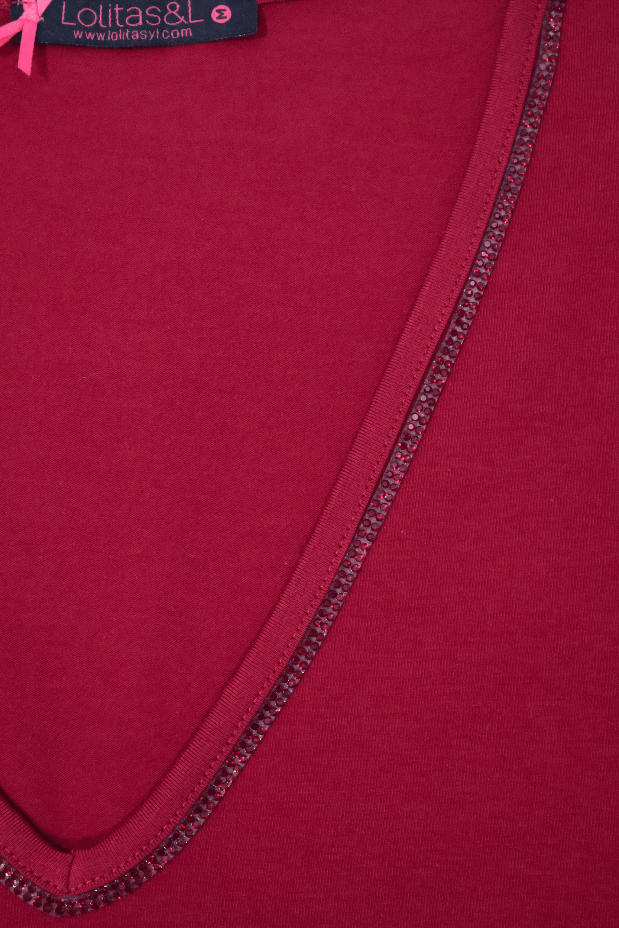 Camiseta roja escote en uve con strass Lolitas&L - lolitasyl.com