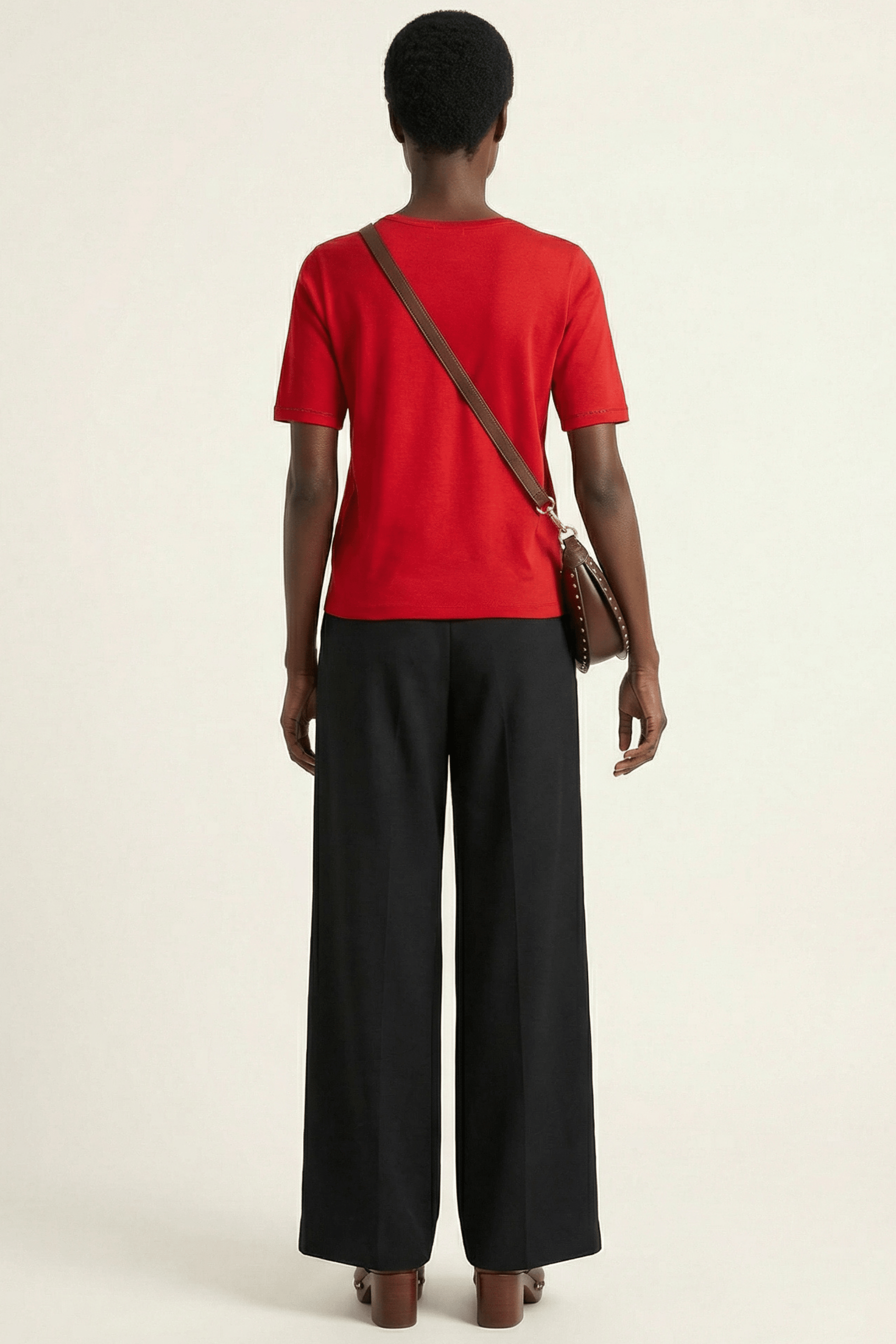 Camiseta roja escote en uve con strass Lolitas&L - lolitasyl.com