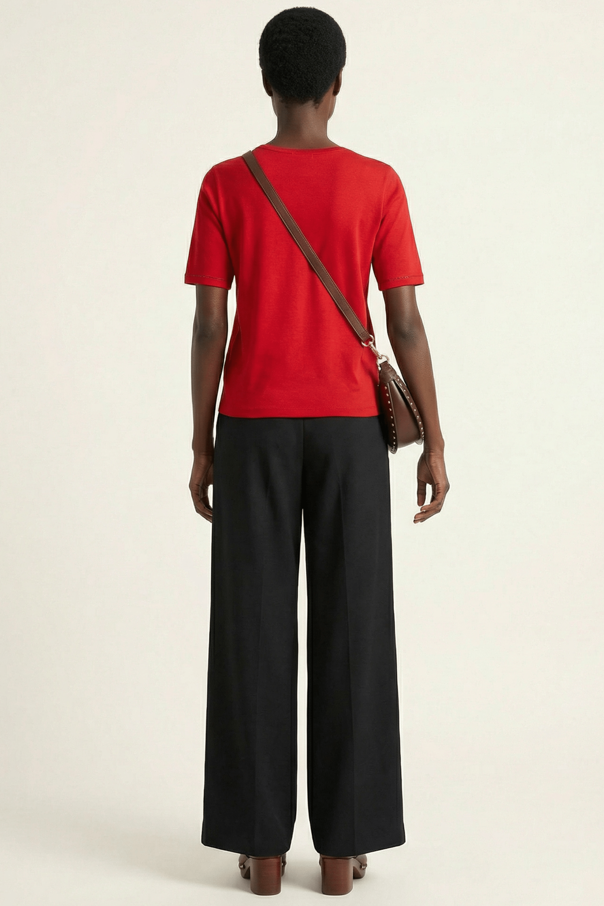 Camiseta roja escote en uve con strass Lolitas&L - lolitasyl.com