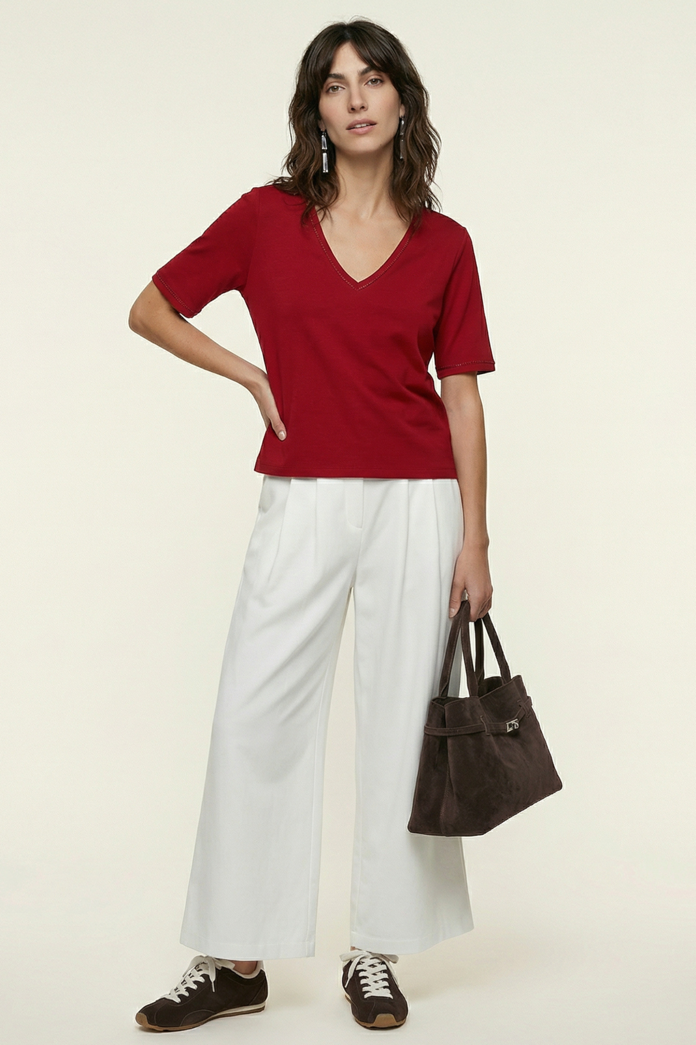 Camiseta roja escote enuve con strass Lolitas&L