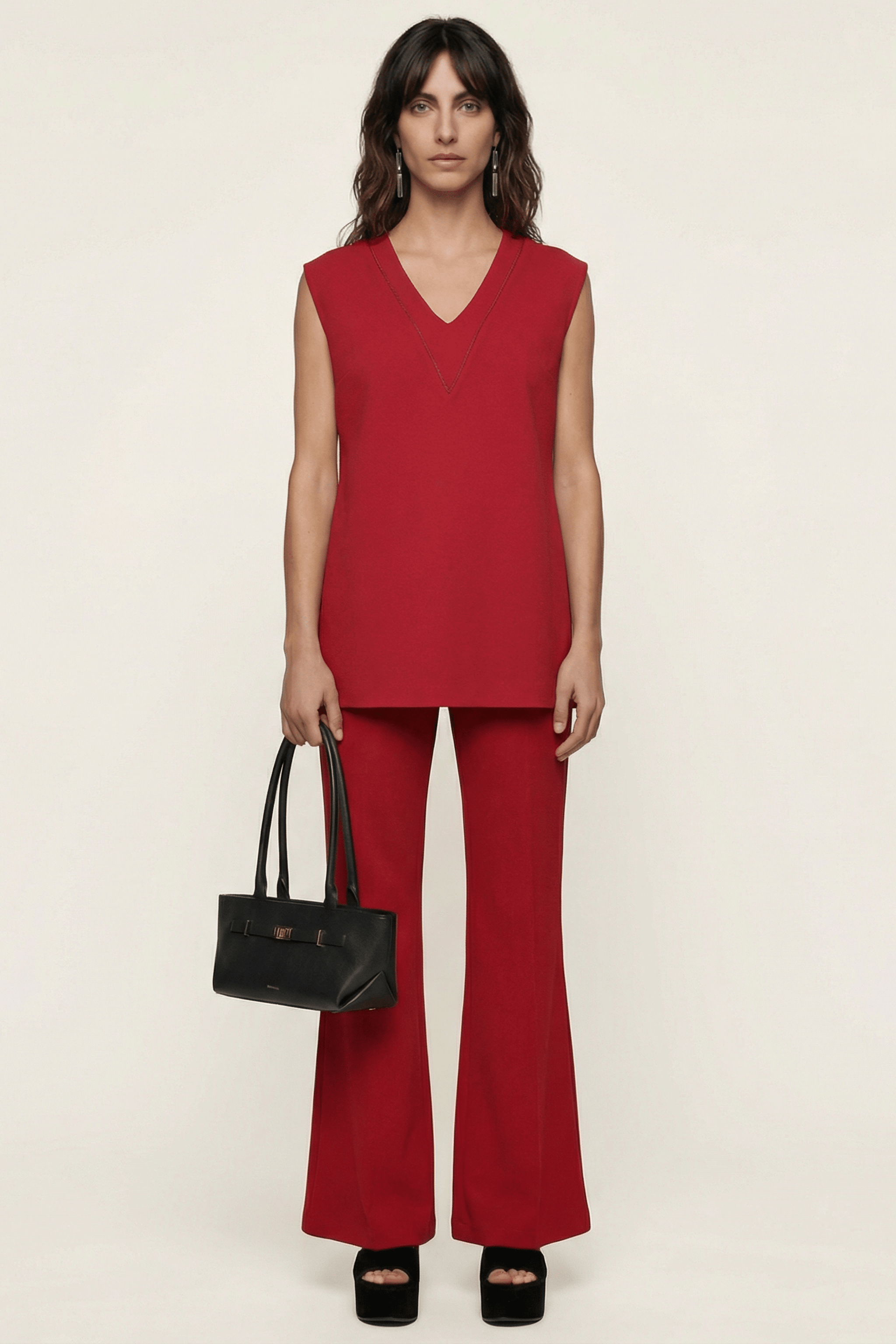 Camiseta roja escote uve sin mangas Lolitas&L - lolitasyl.com