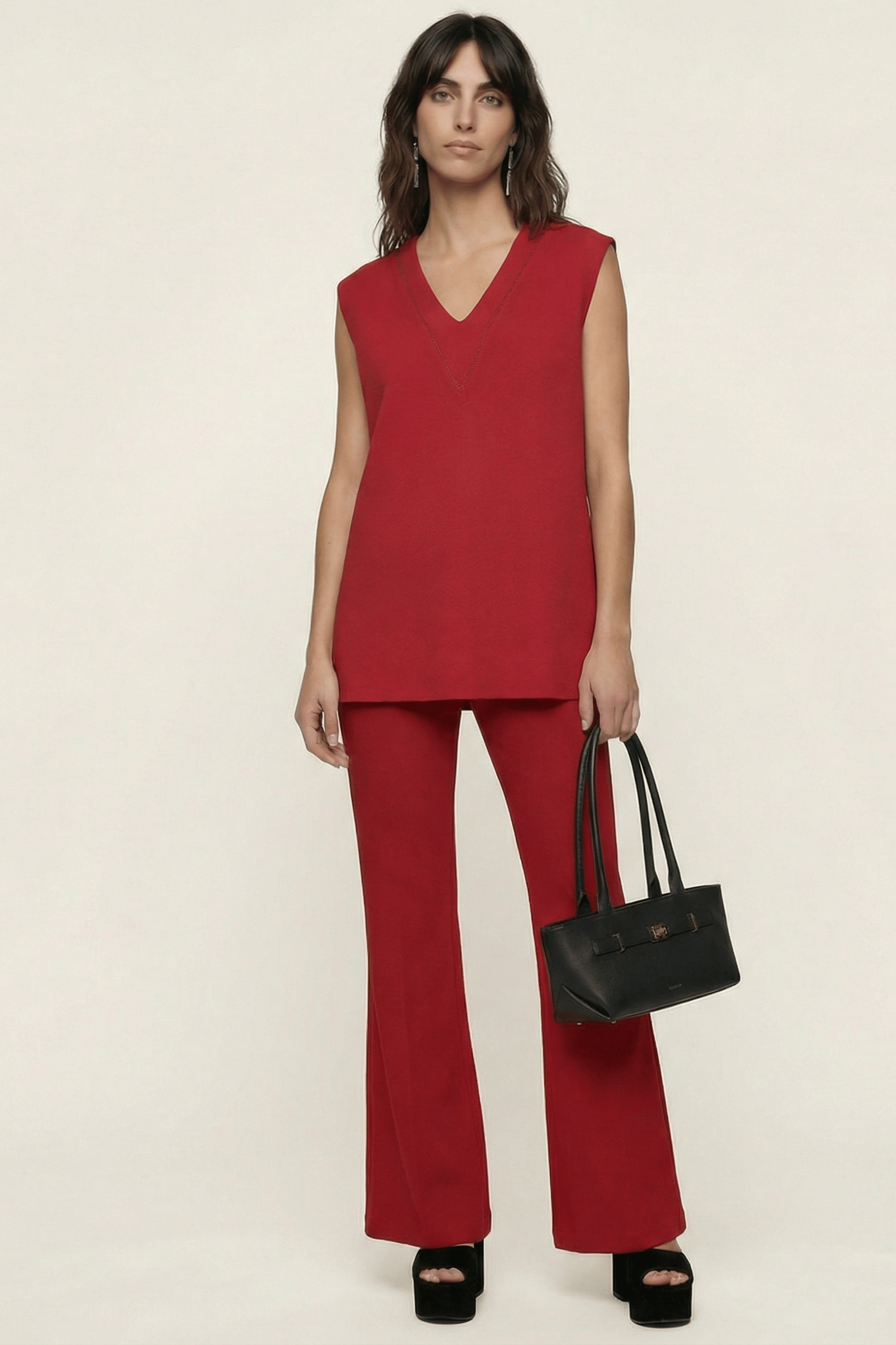 Camiseta roja escote uve sin mangas Lolitas&L - lolitasyl.com