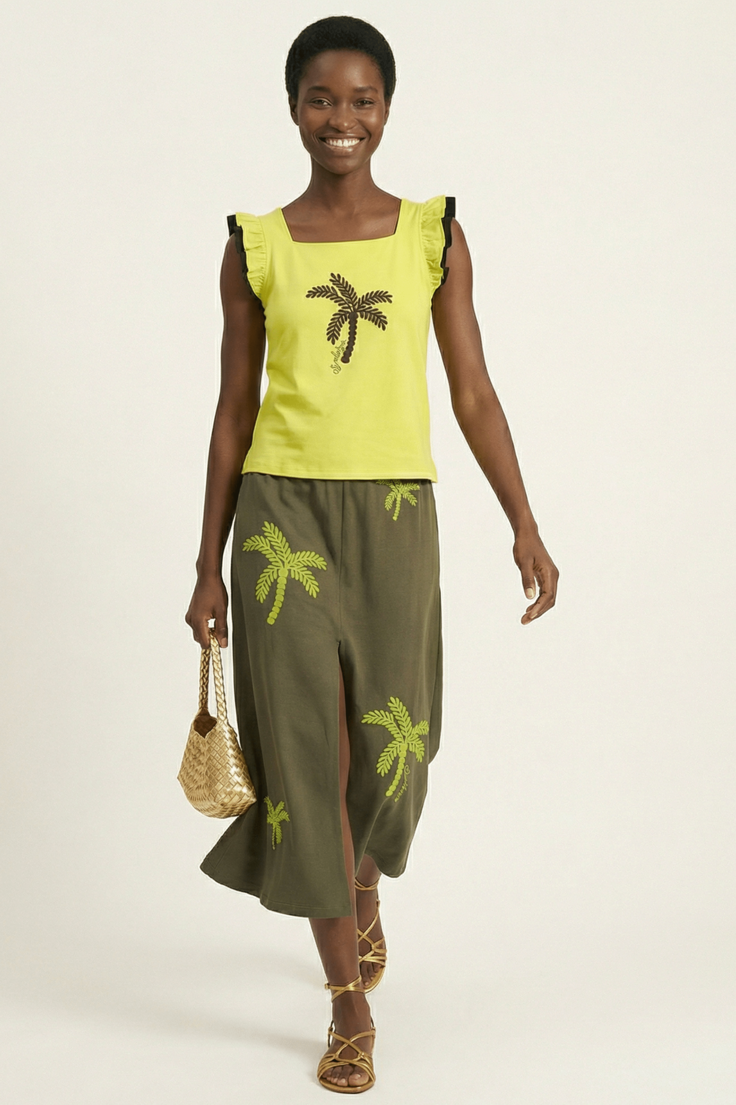 Camiseta verde acido bordado palmera con volantes Lolitas&L - lolitasyl.com