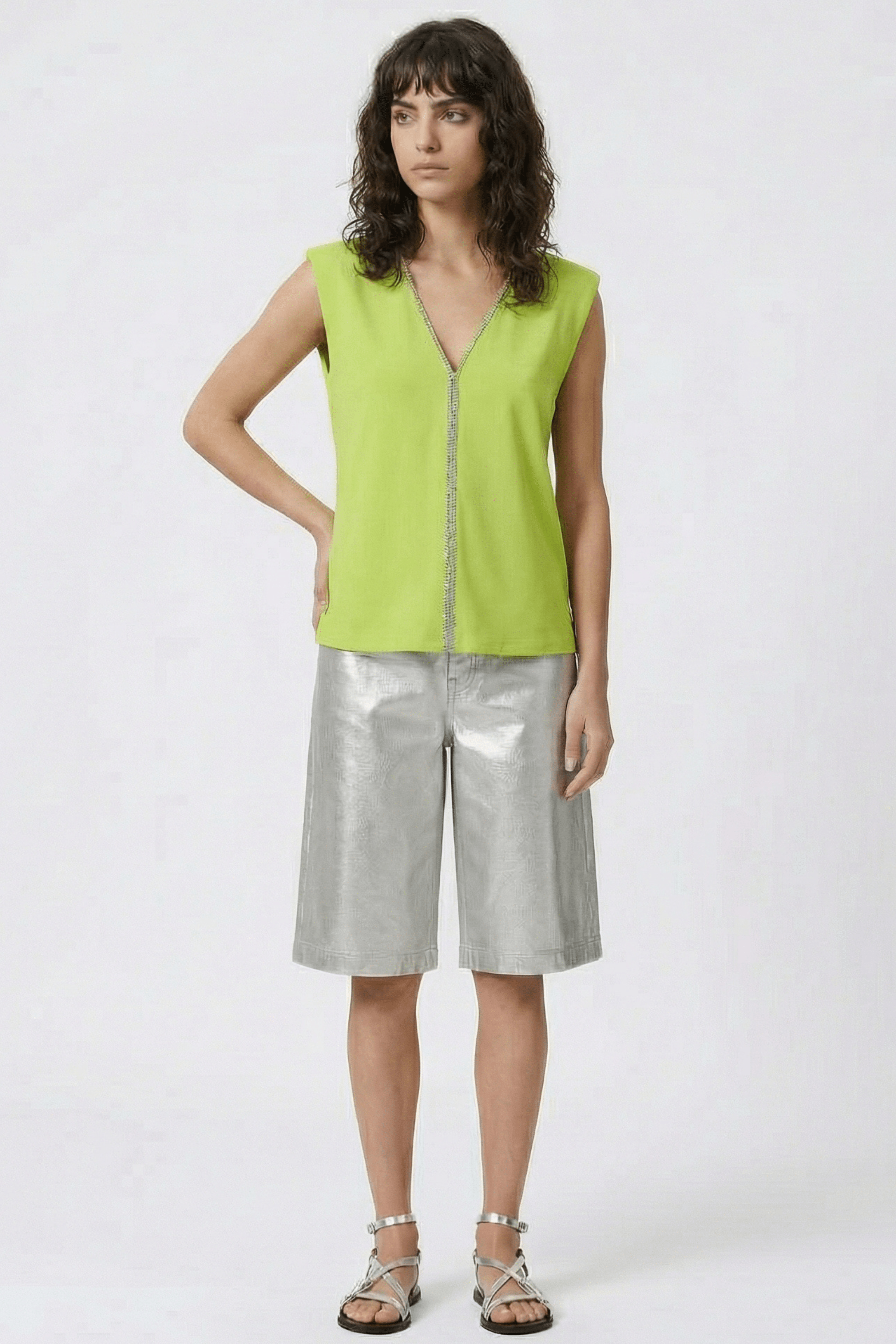 Camiseta verde acido tira strass sin mangas Lolitas&L - lolitasyl.com