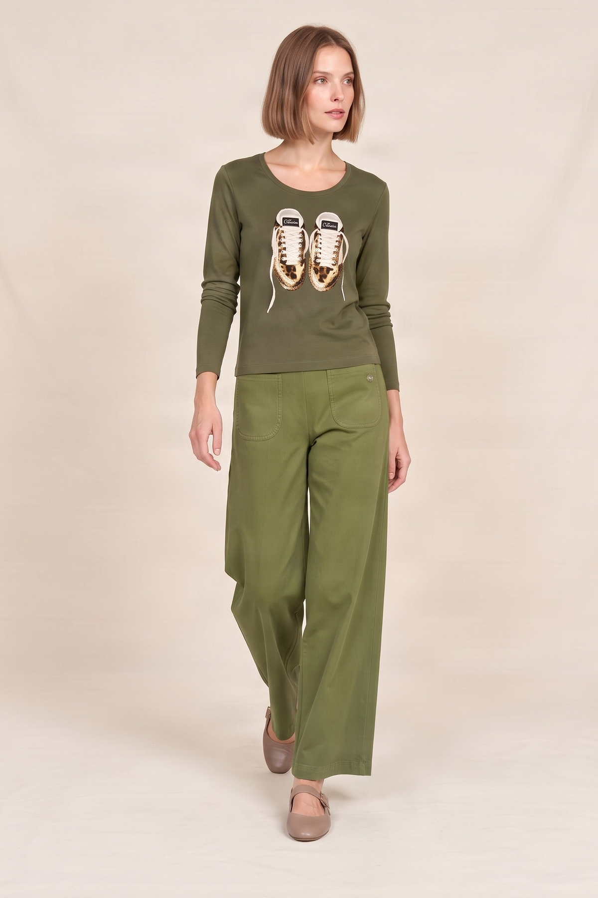 Camiseta verde con bordado sneakers manga larga Lolitas&L