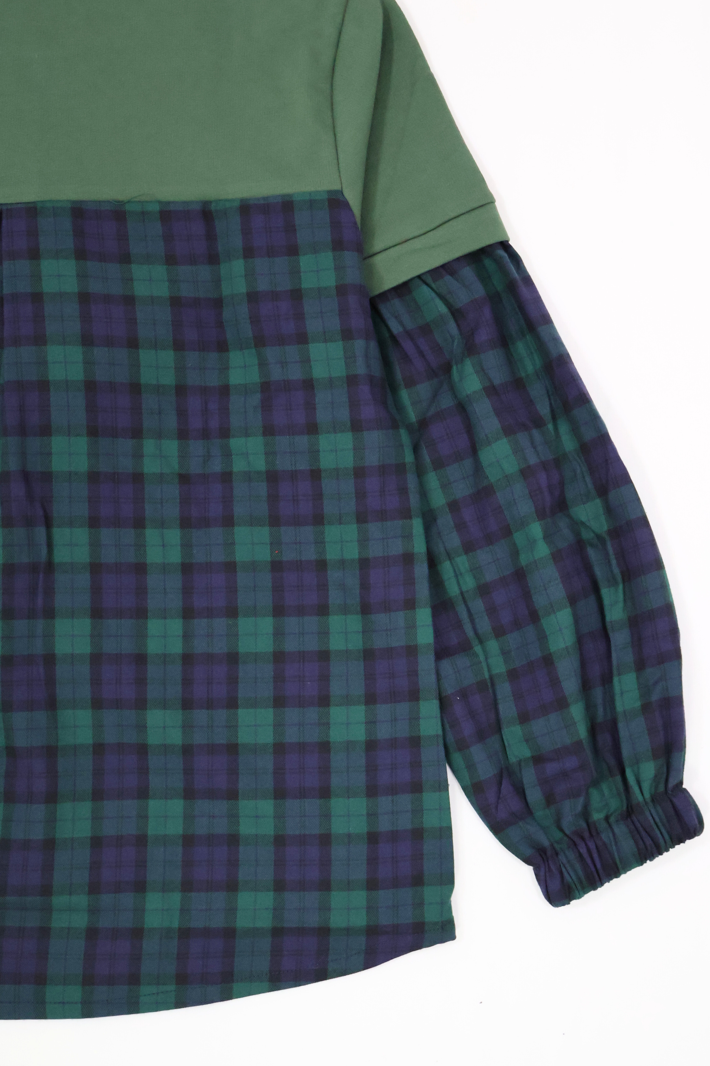 Camiseta verde con cuadro escoces azul bordado zapatillas Lolitas&L