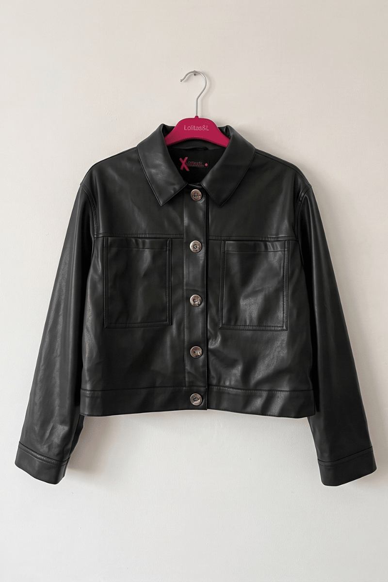 Cazadora Negra Corta de Polipiel Preloved - lolitasyl.com