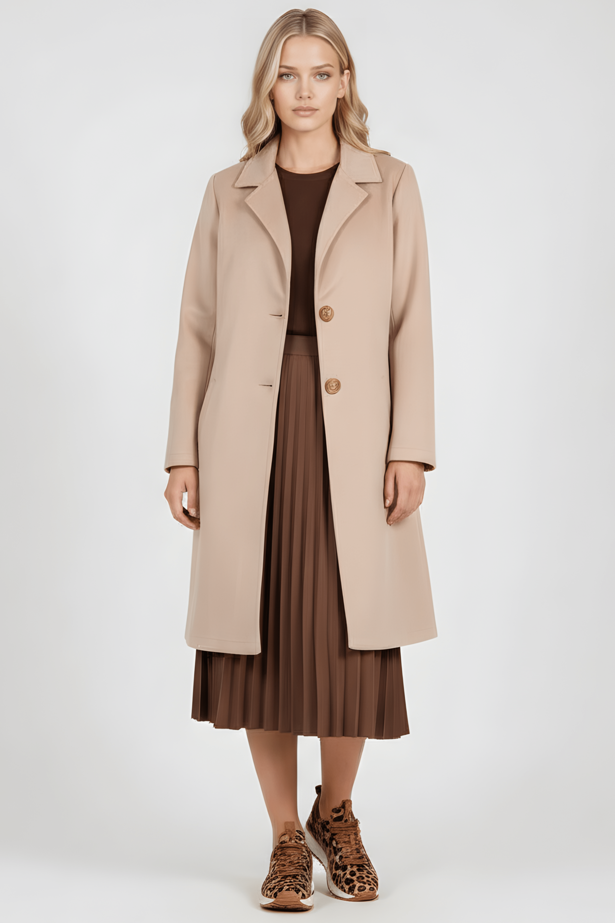 Chaqueta beige larga de antelina abotonada Lolitas&L - lolitasyl.com