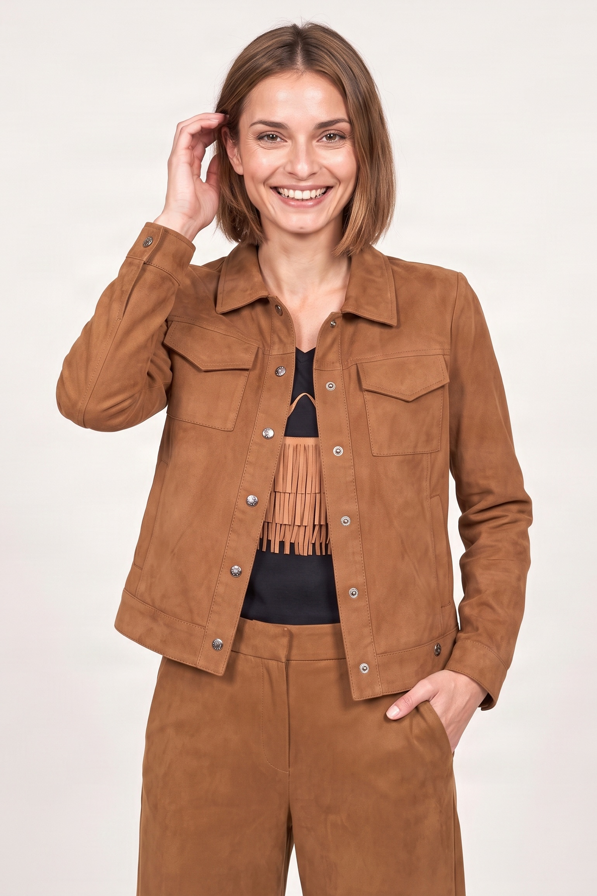 Chaqueta camel antelina con automaticos Lolitas&L