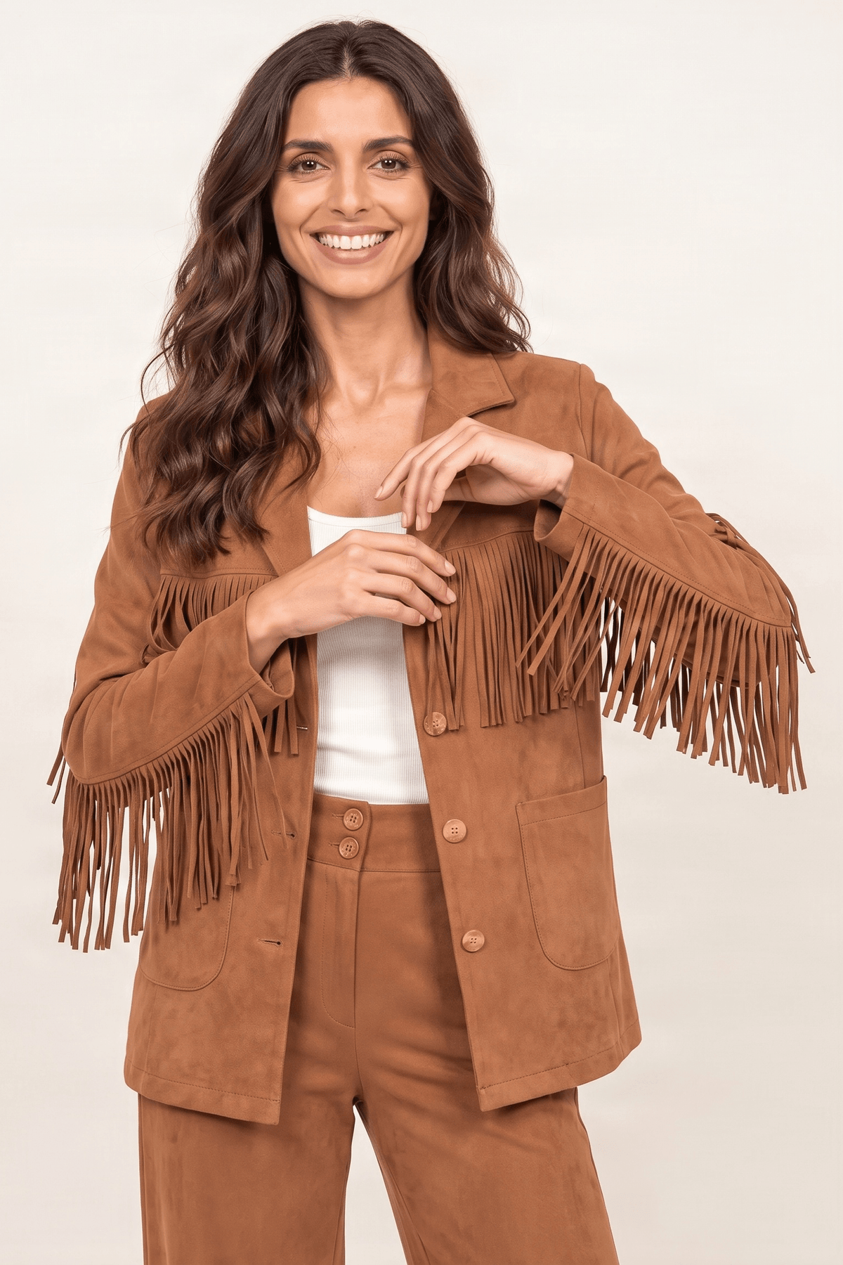 Chaqueta camel antelina con flecos y bolsillos Lolitas&L - lolitasyl.com