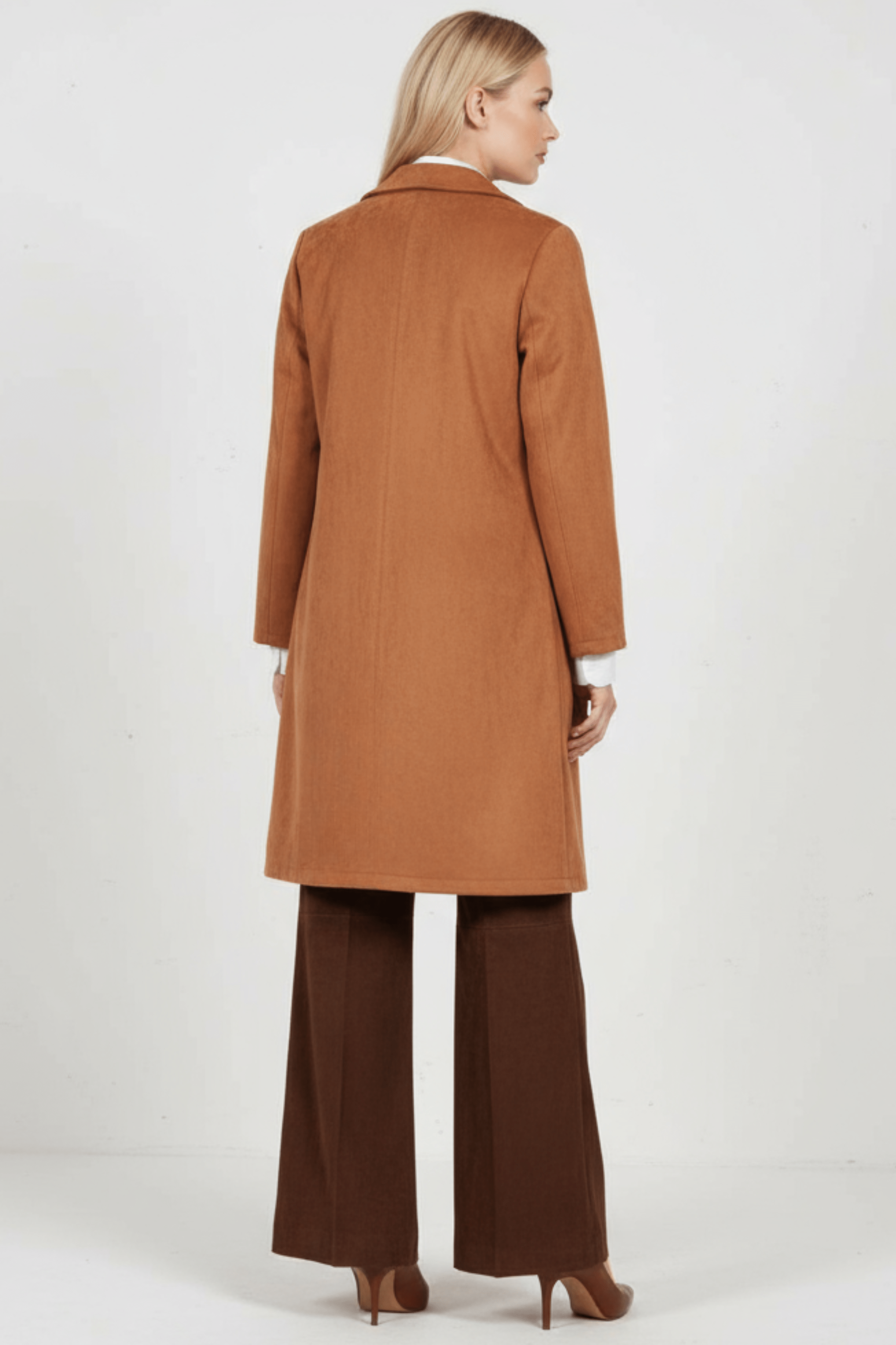 Chaqueta camel larga de antelina abotonada Lolitas&L - lolitasyl.com