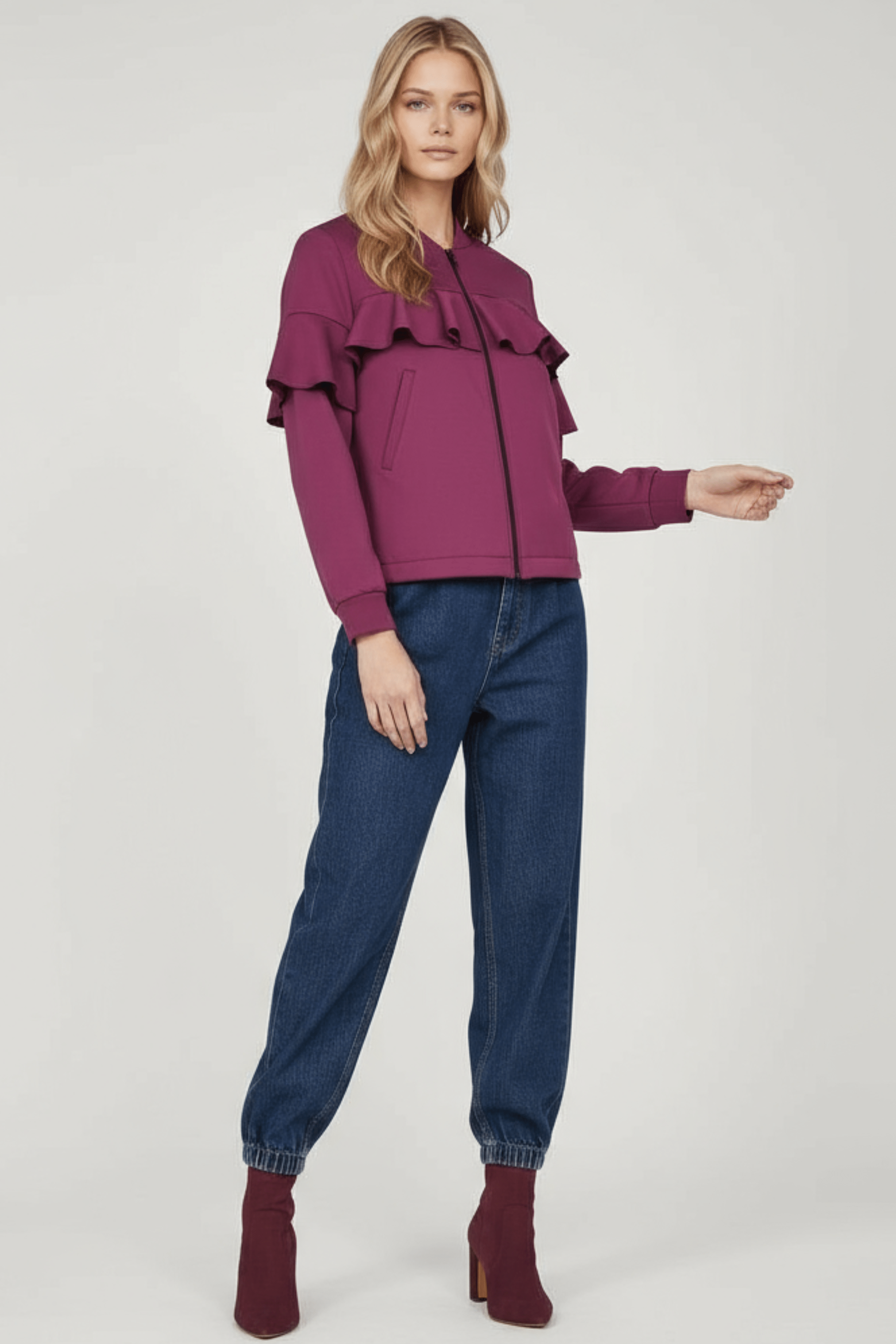 Chaqueta cereza con cremallera y volantes Lolitas&L - lolitasyl.com