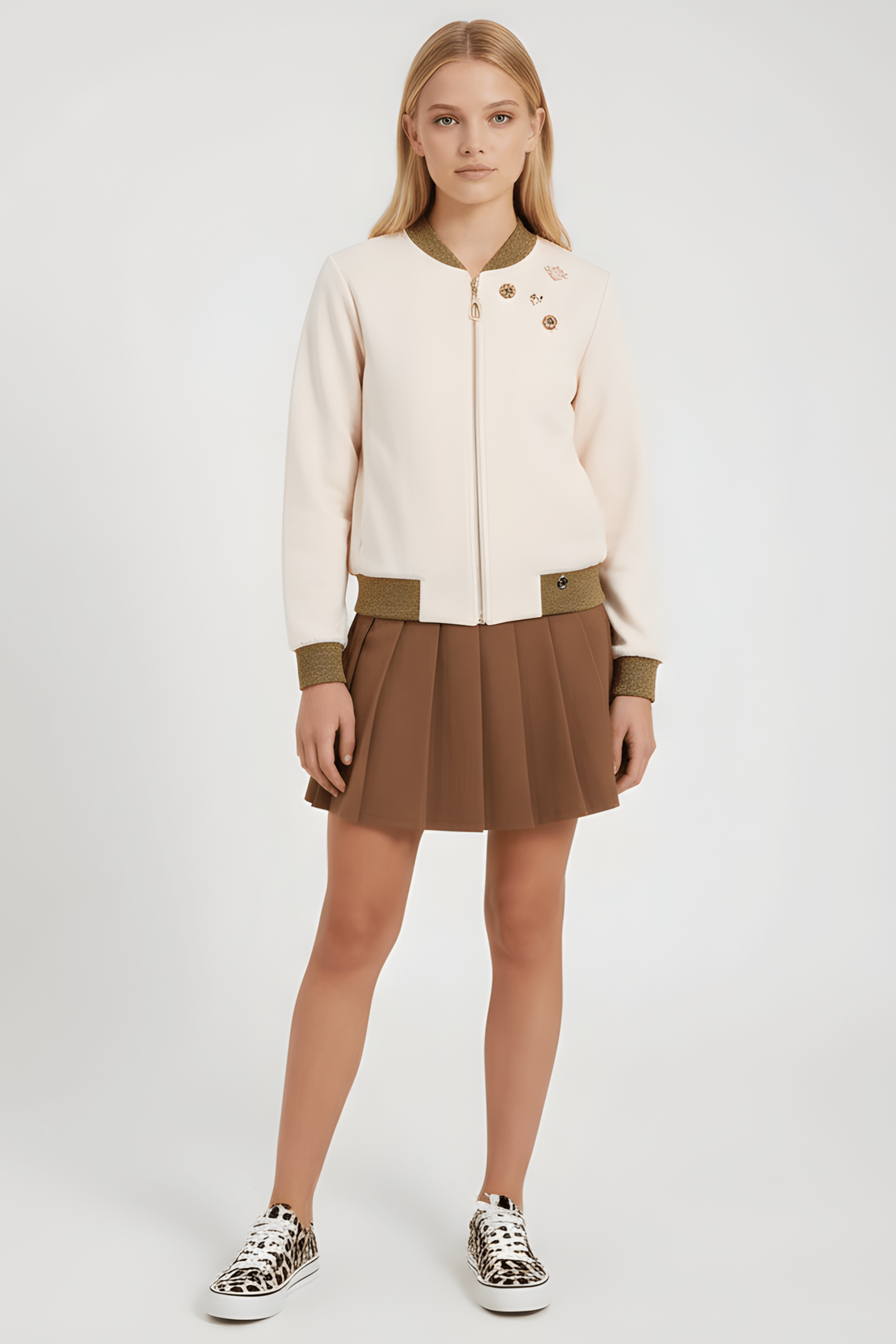 Chaqueta crema cremallera con detalles de broche mosca Lolitas&L - lolitasyl.com