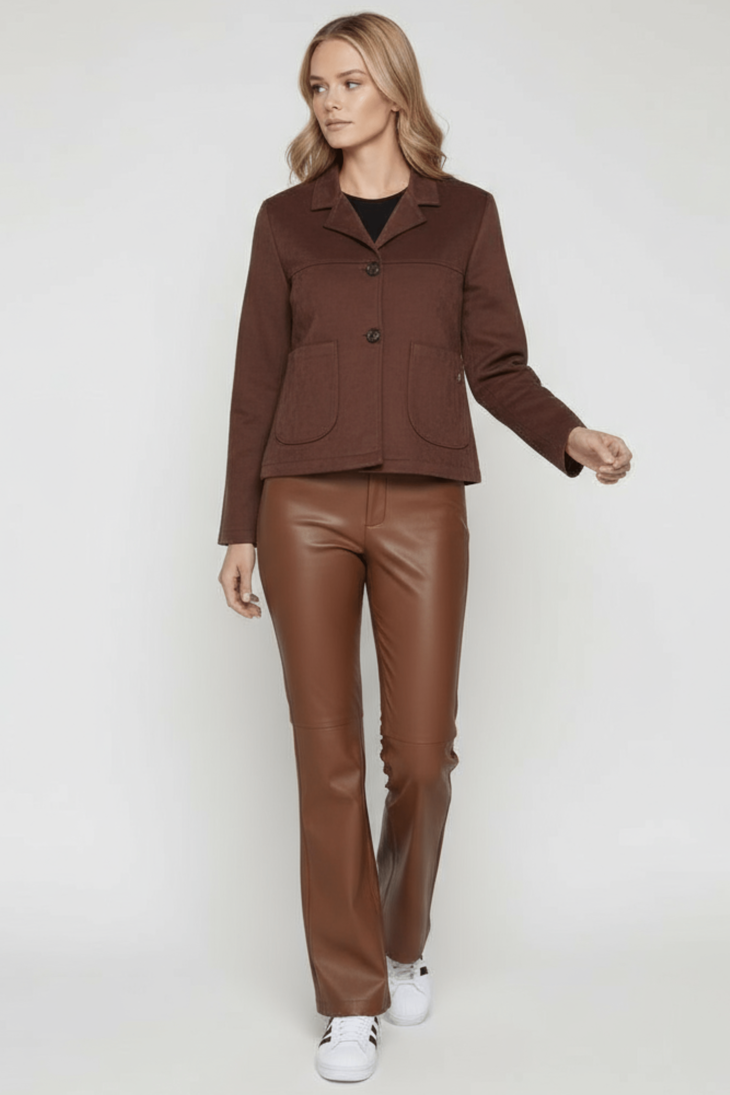 Chaqueta marron corta antelina con automaticos Lolitas&L - lolitasyl.com