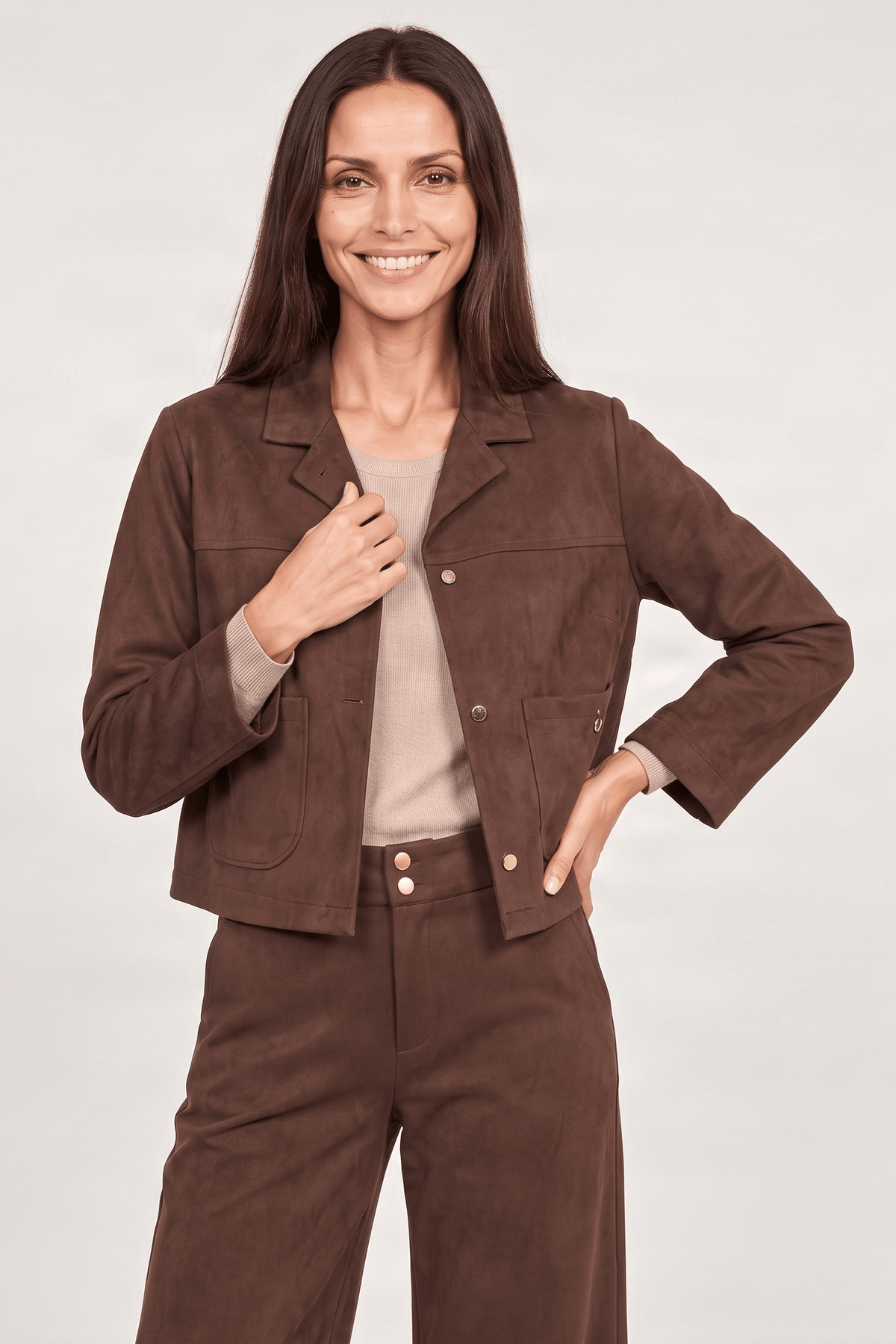 Chaqueta marron corta antelina con automaticos Lolitas&L - lolitasyl.com