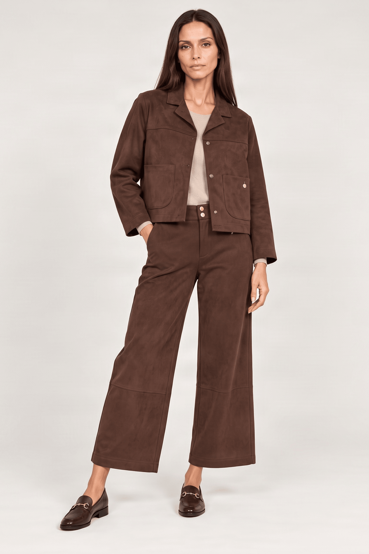Chaqueta marron corta antelina con automaticos Lolitas&L - lolitasyl.com