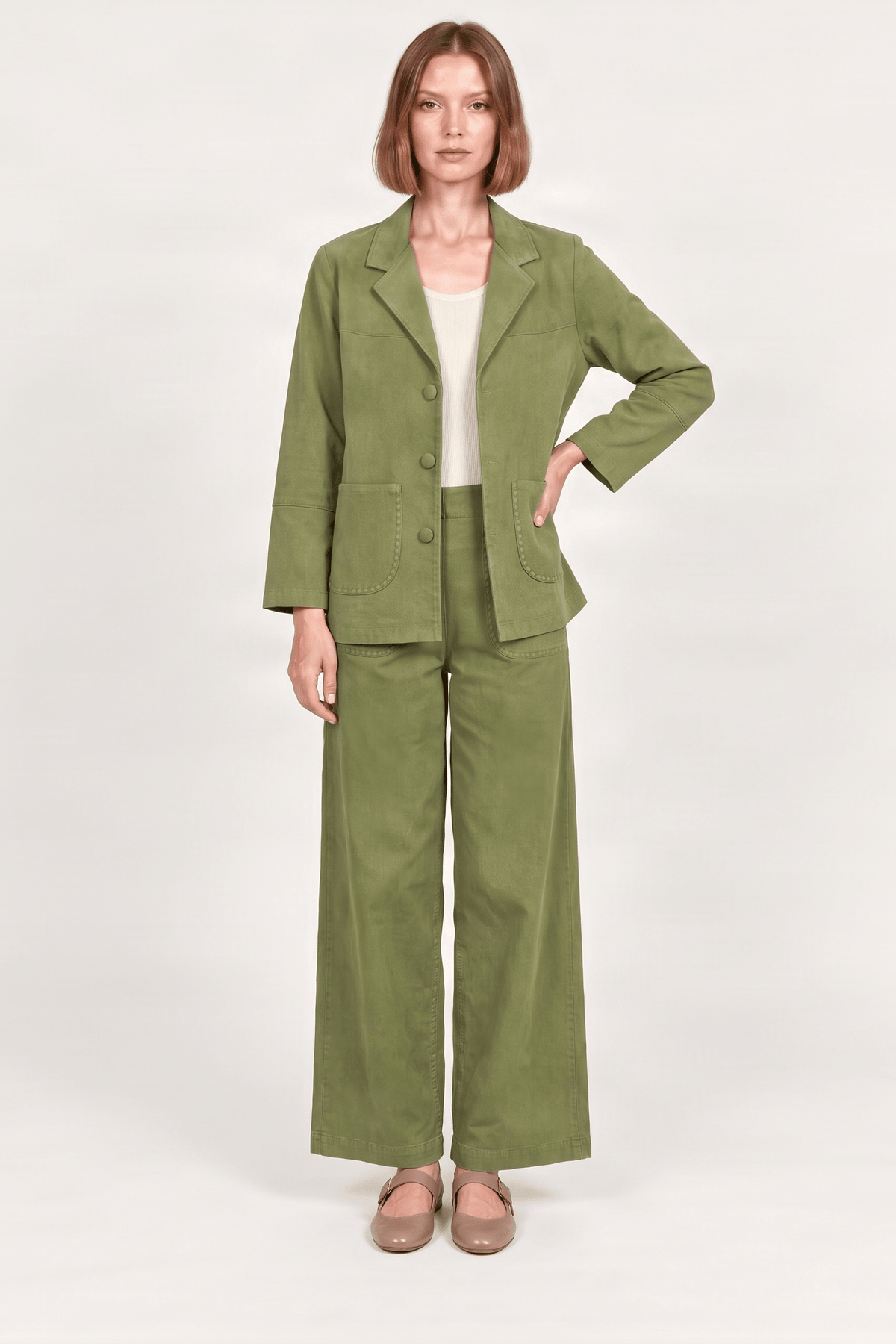 Chaqueta verde antelina larga con botones forrados Lolitas&L - lolitasyl.com