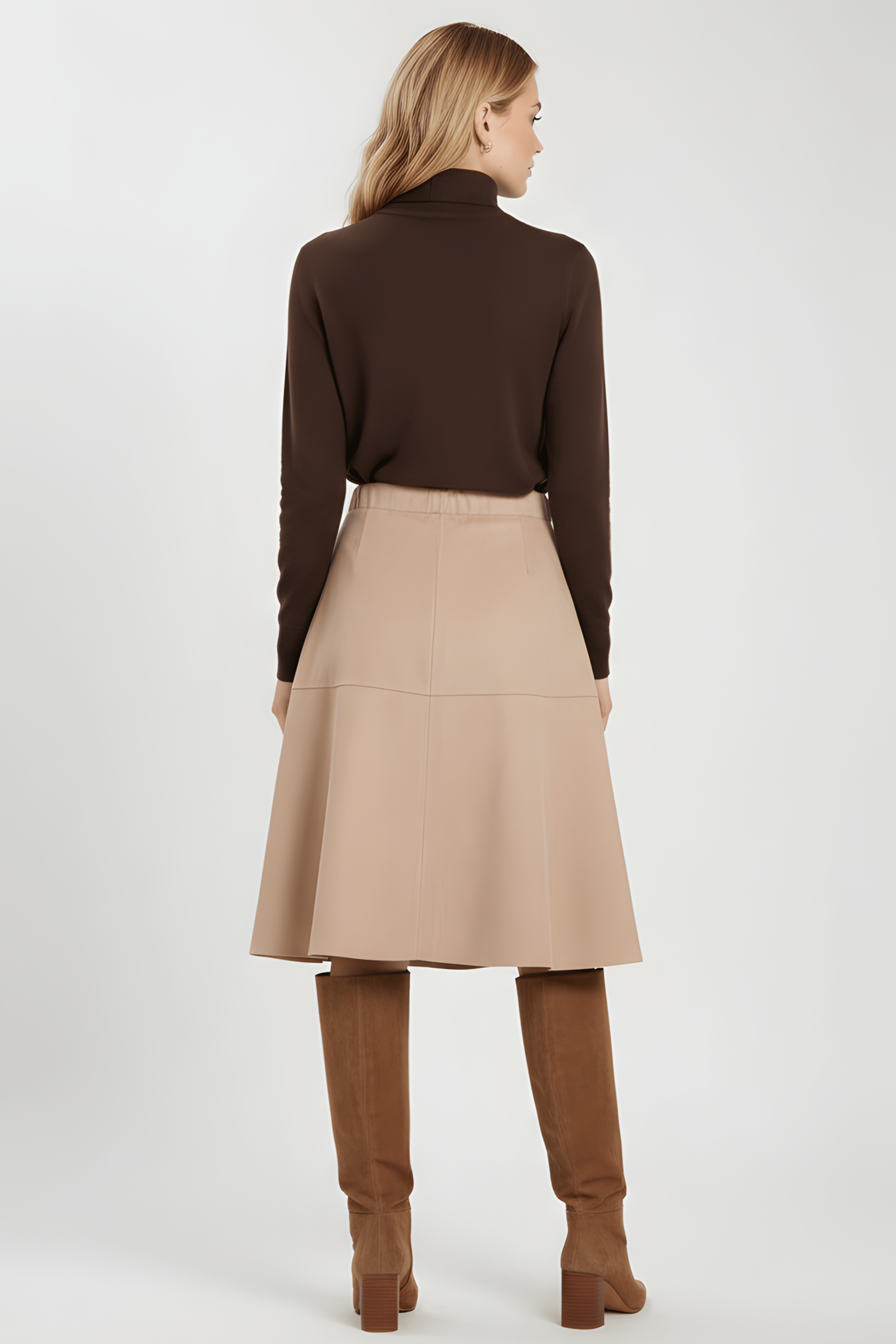 Falda beige antelina acampanada Lolitas&L - lolitasyl.com