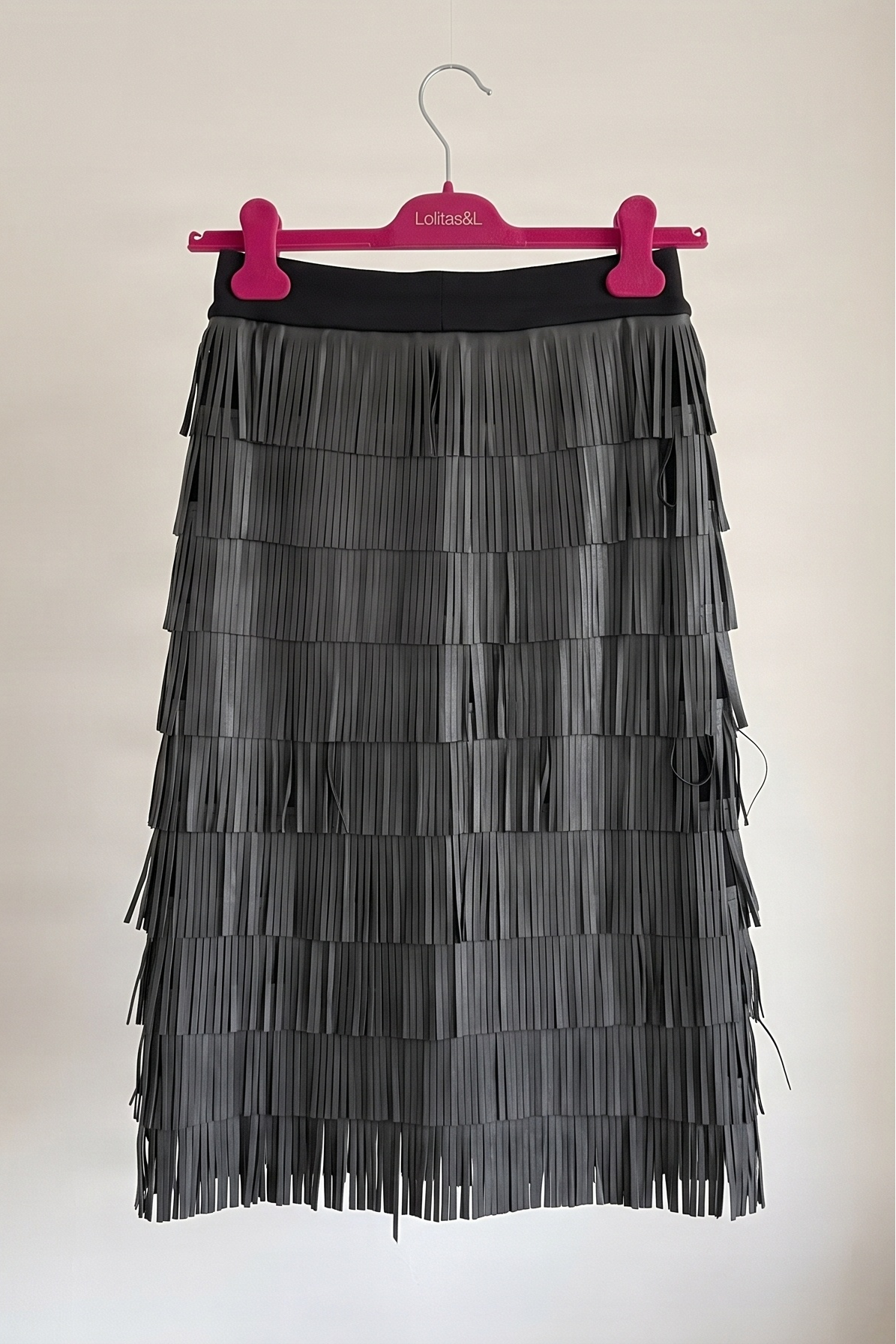 Falda Midi de Flecos en Polipiel Negra Preloved