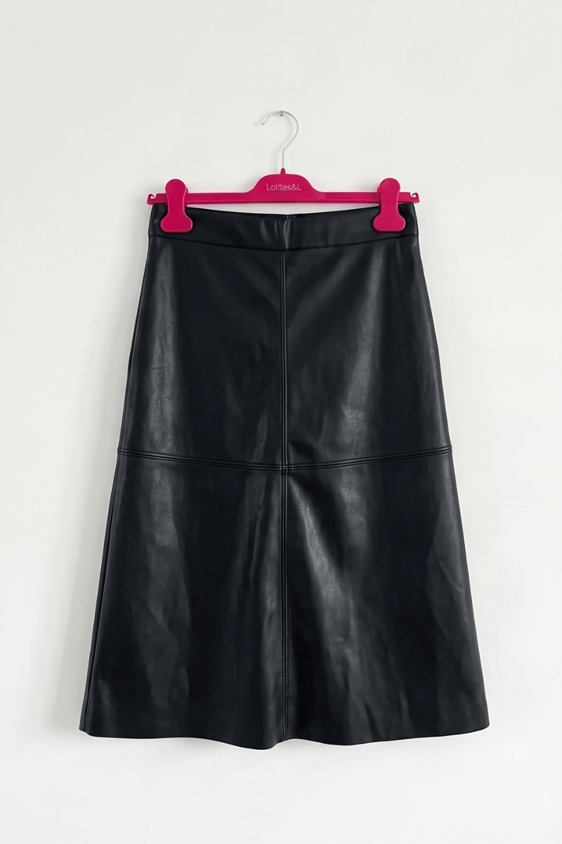 Falda Midi de Polipiel Negra Preloved - lolitasyl.com