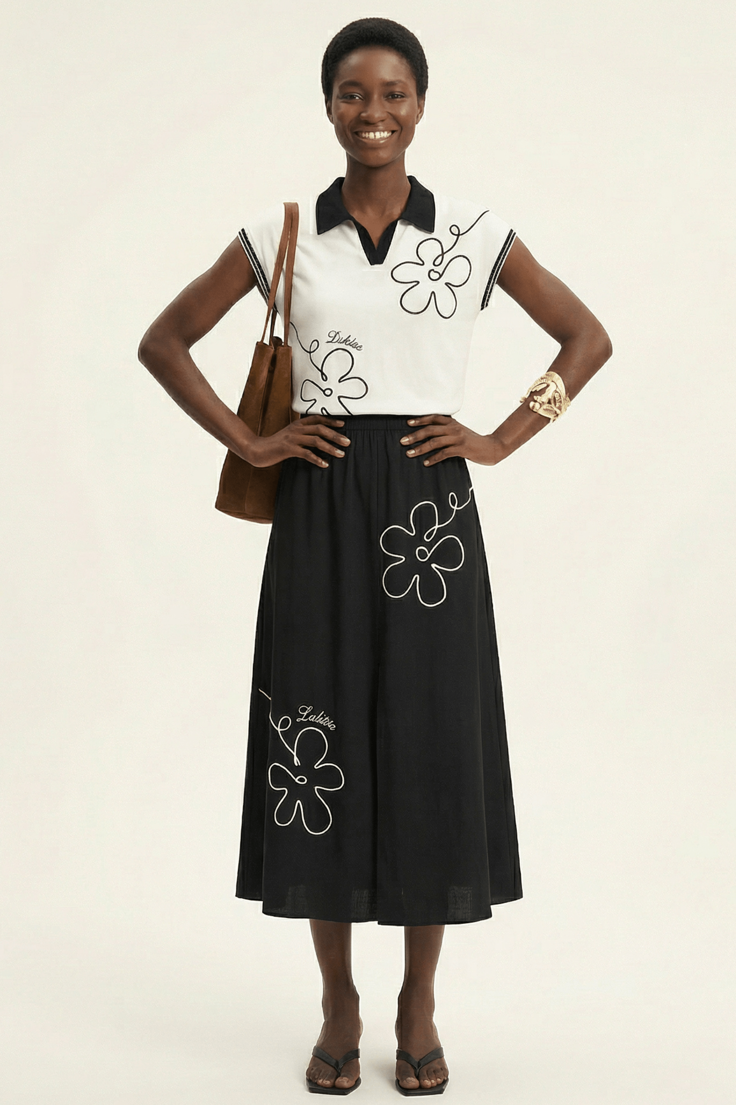 Falda negra larga con goma y flor bordada Lolitas&L - lolitasyl.com