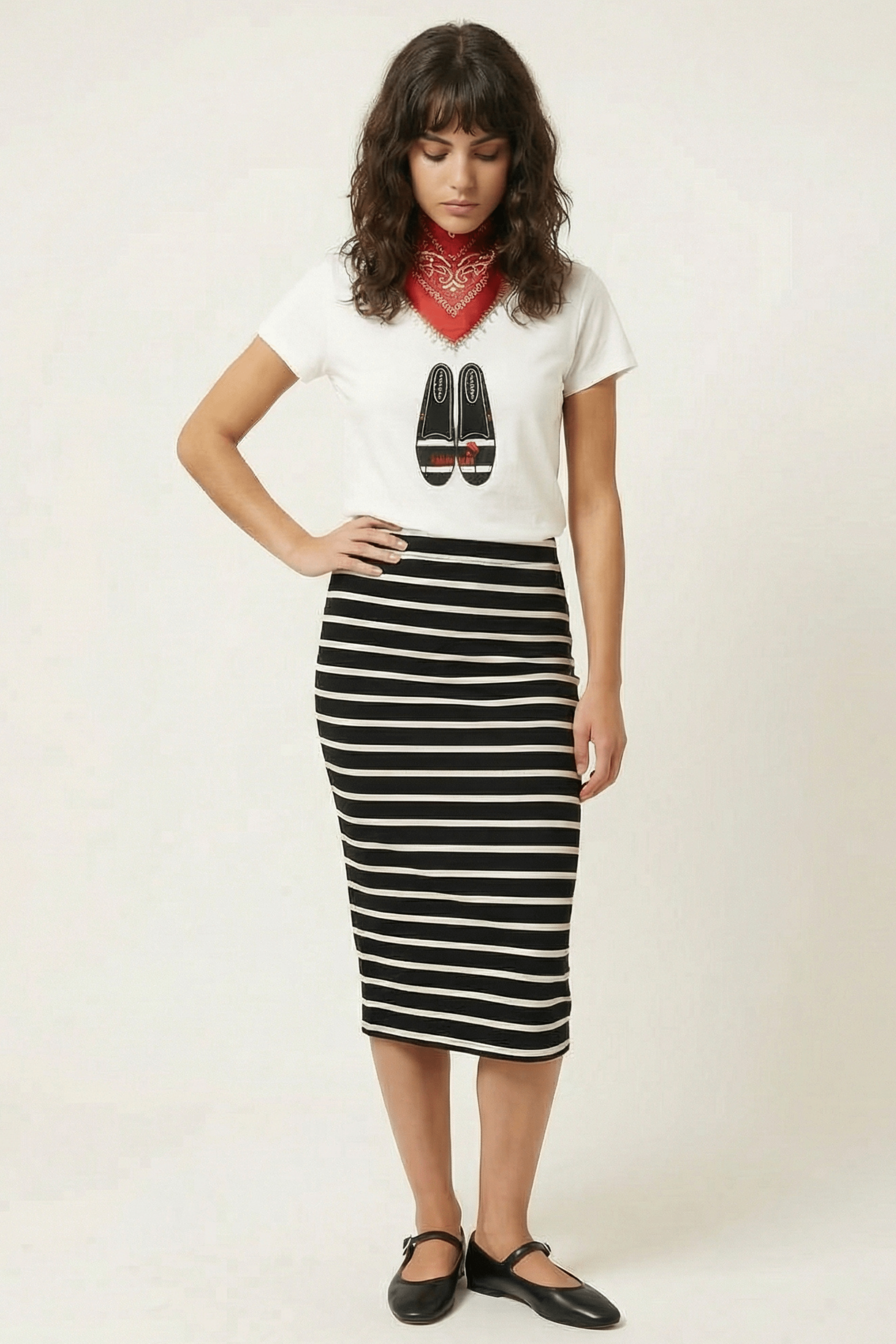Falda negra rayas con goma y abertura lateral Lolitas&L - lolitasyl.com
