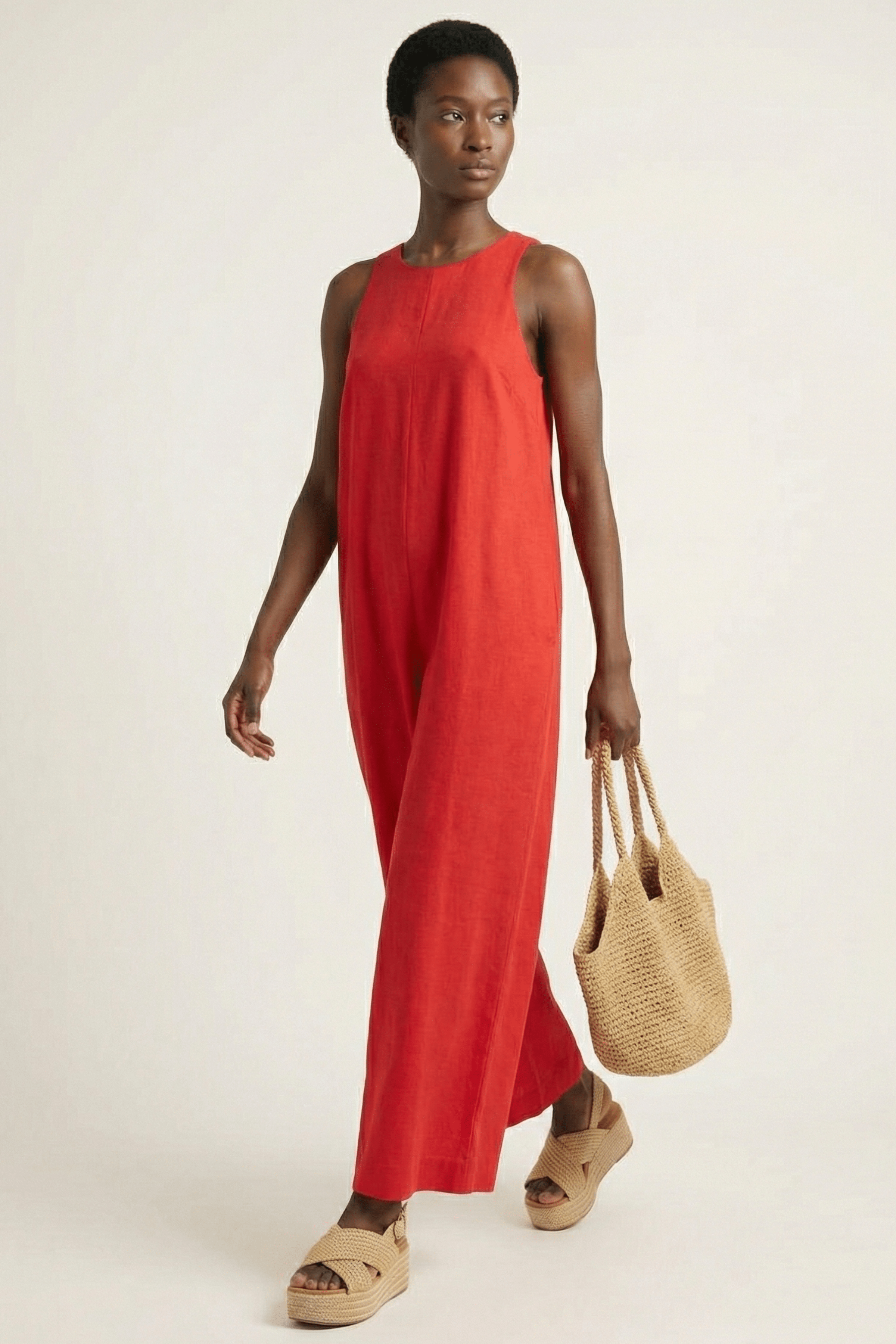 Jumpsuite rojo amplio con tirantes Lolitas&L - lolitasyl.com