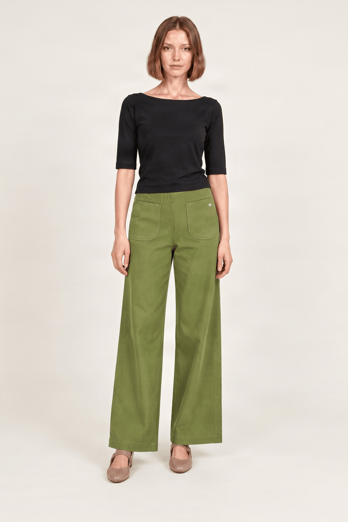 Pantalon antelina verde con bolsillos bordado Lolitas&L - lolitasyl.com