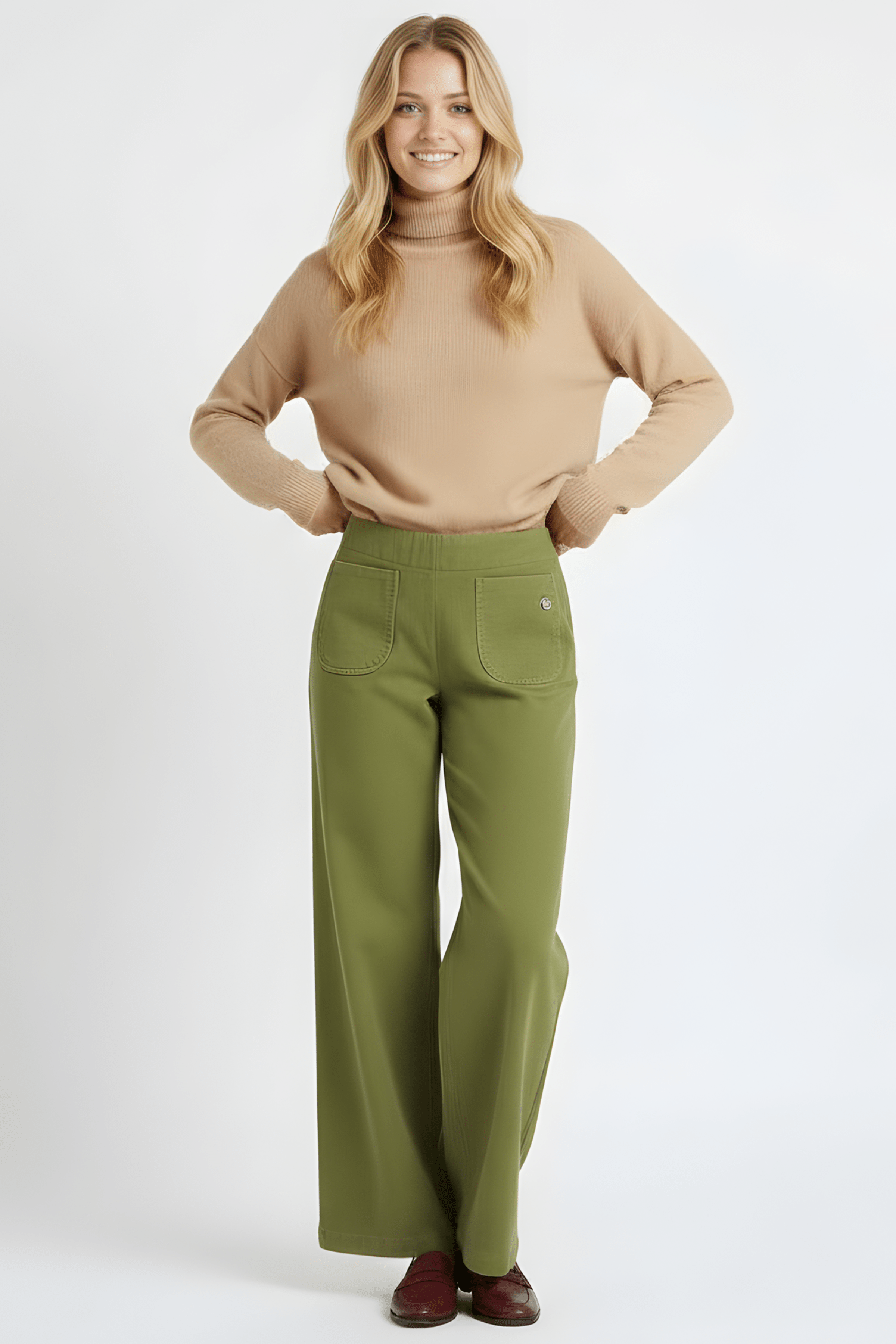 Pantalon antelina verde con bolsillos bordado Lolitas&L - lolitasyl.com