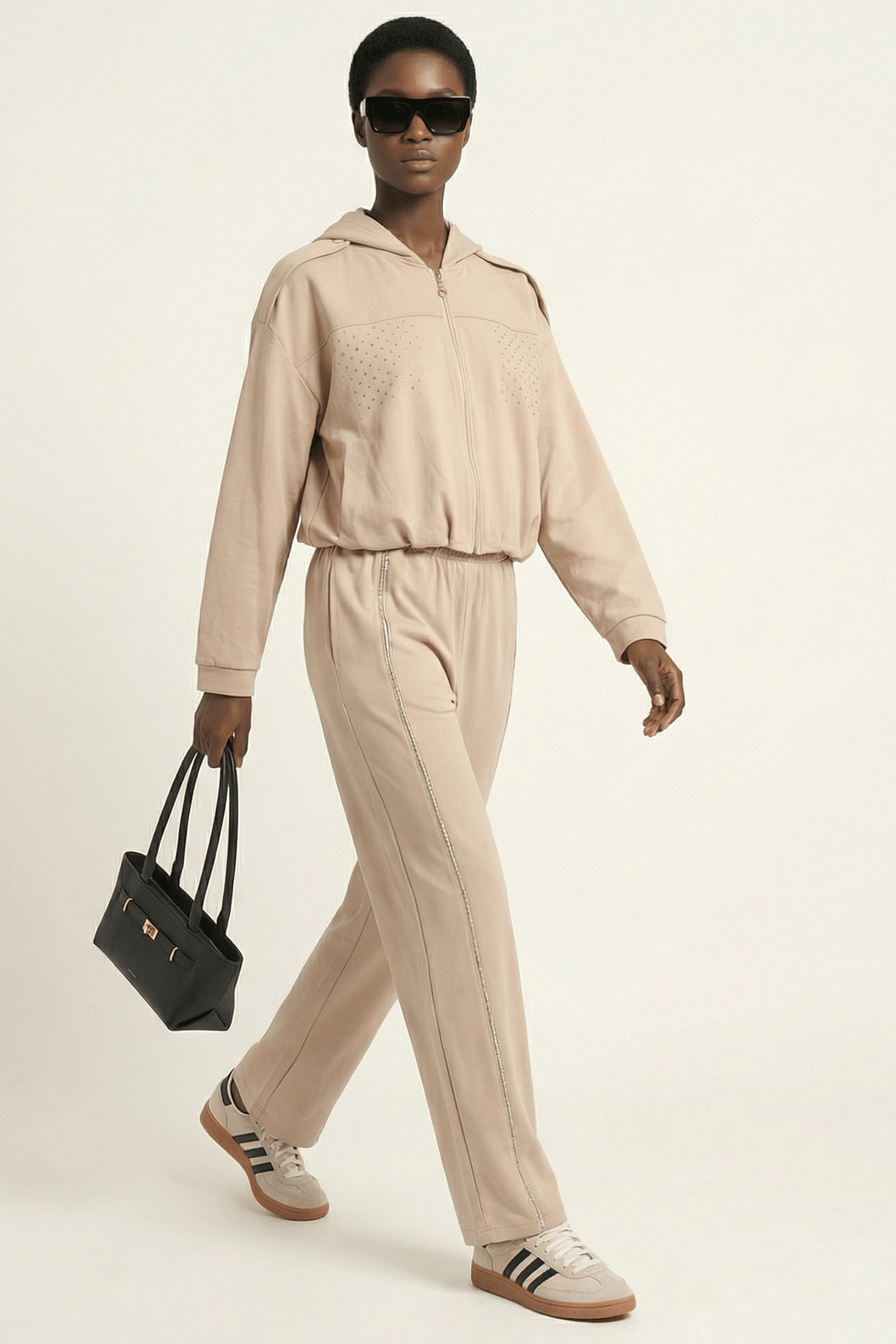 Pantalon beige ballon con goma y strass Lolitas&L - lolitasyl.com