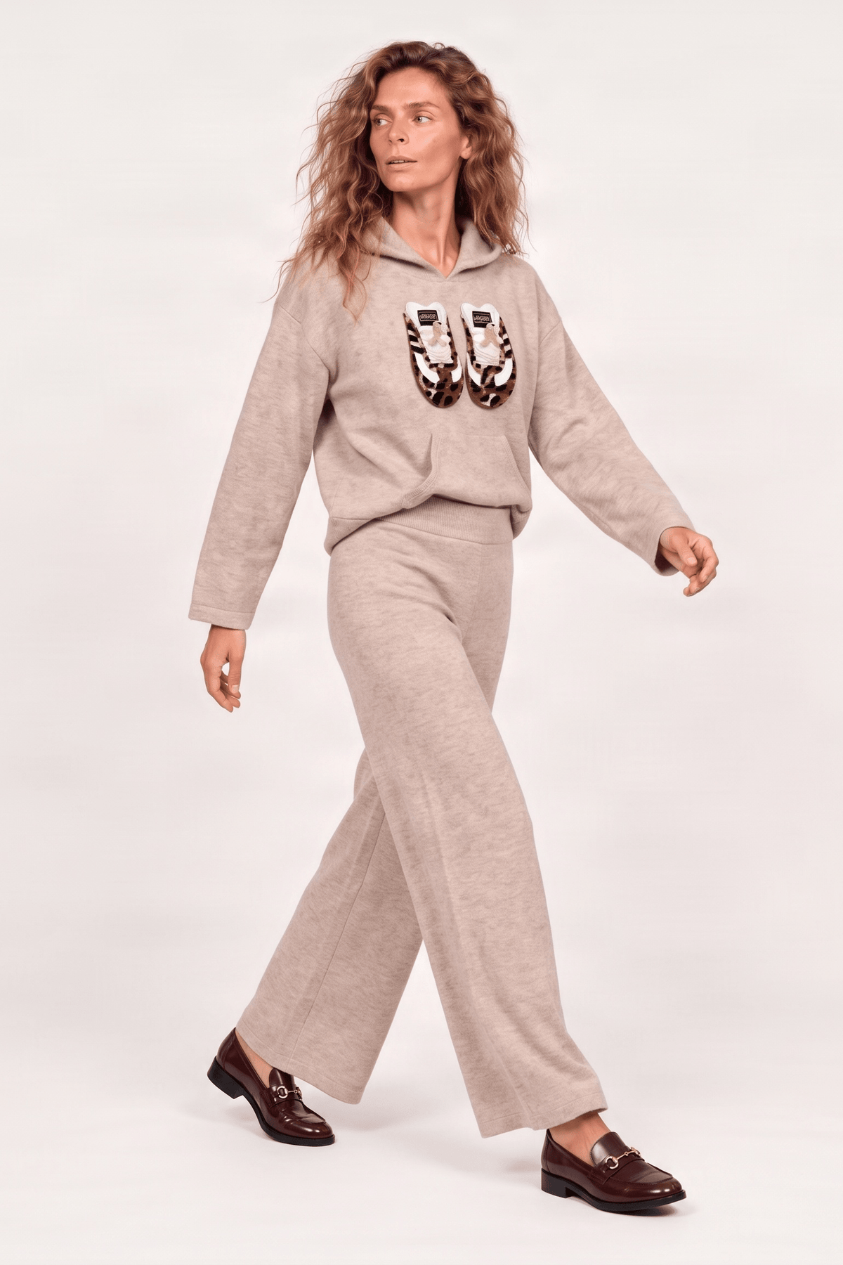 Pantalon beige de punto con goma Lolitas&L - lolitasyl.com