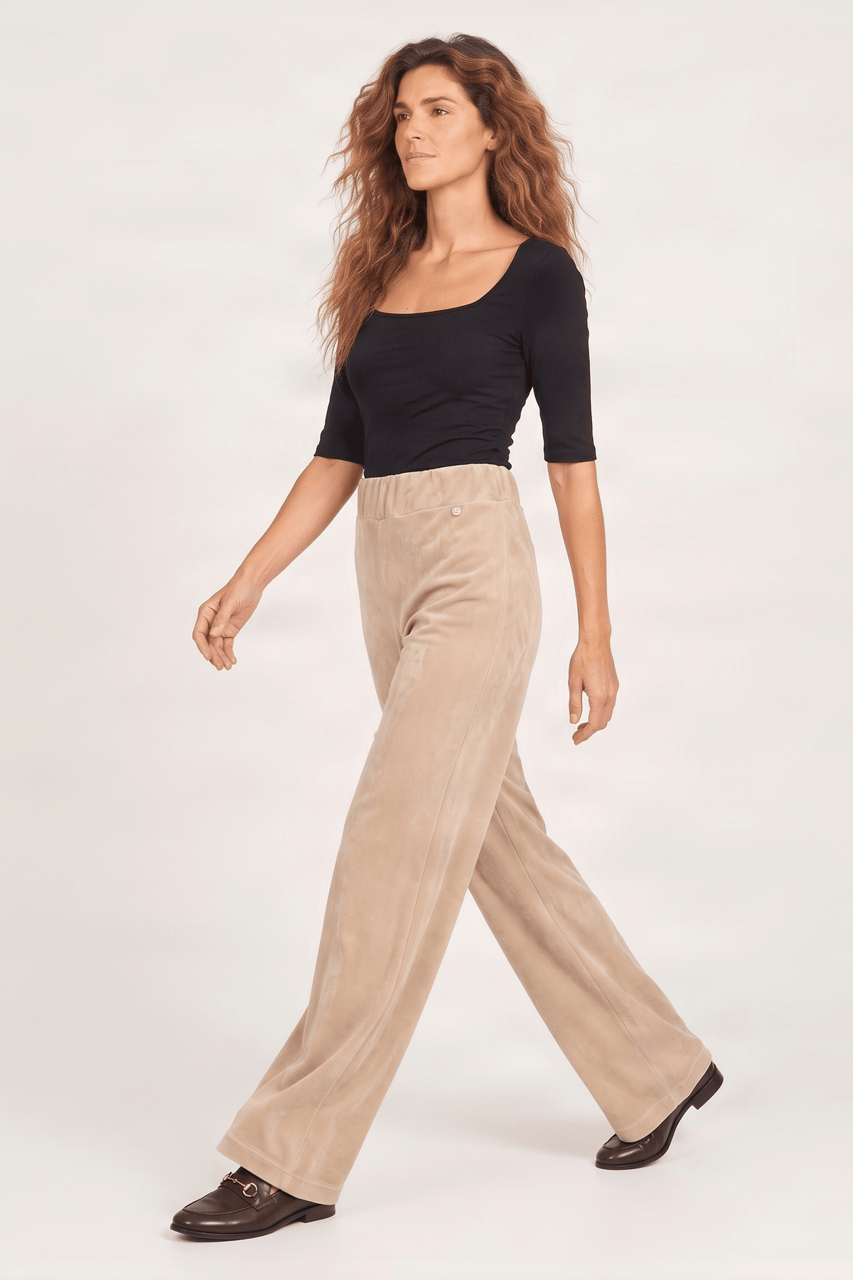 Pantalon beige pelo acampanado Lolitas&L - lolitasyl.com