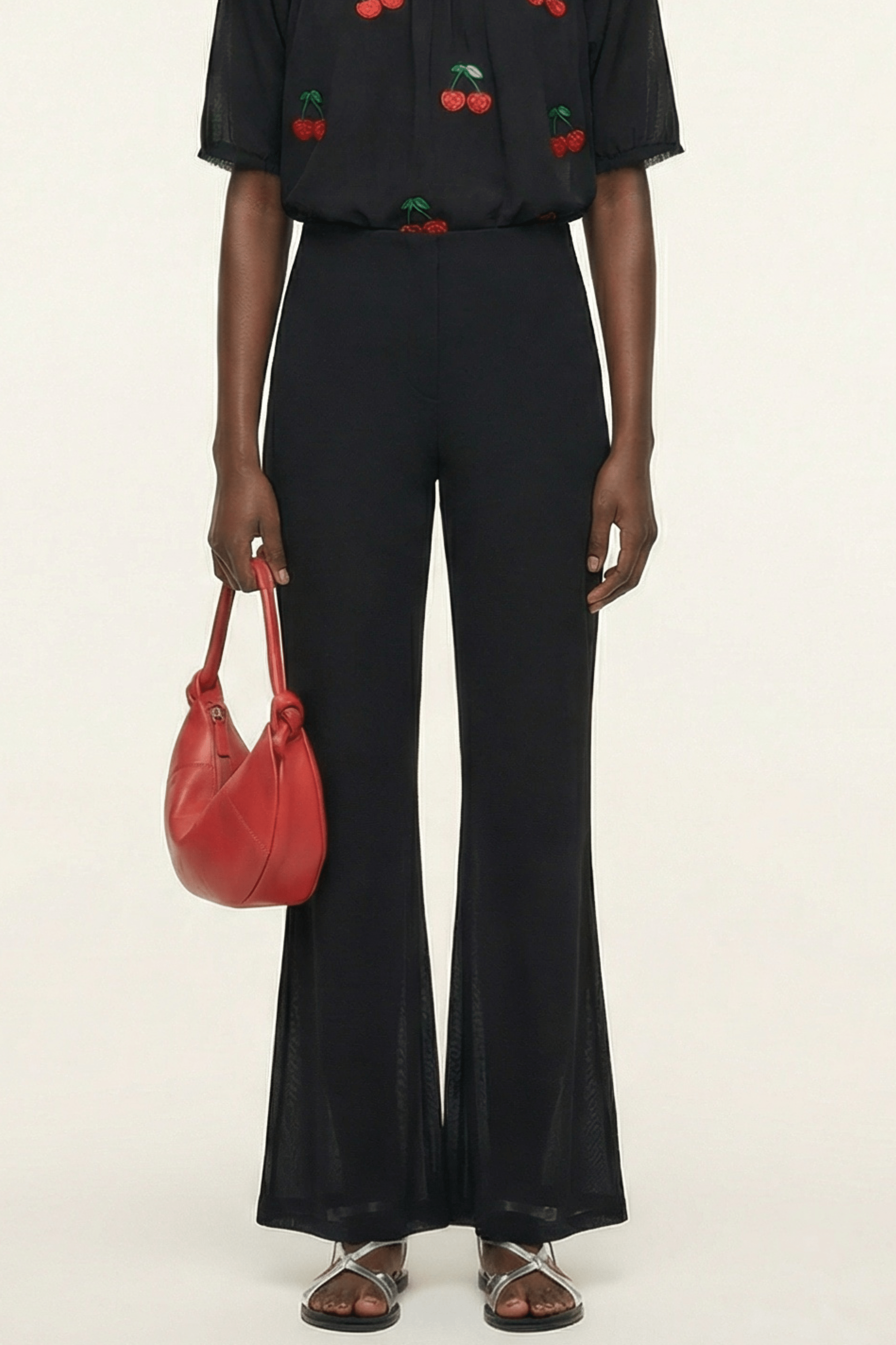 Pantalon negro acampanado con goma en la cintura Lolitas&L - lolitasyl.com