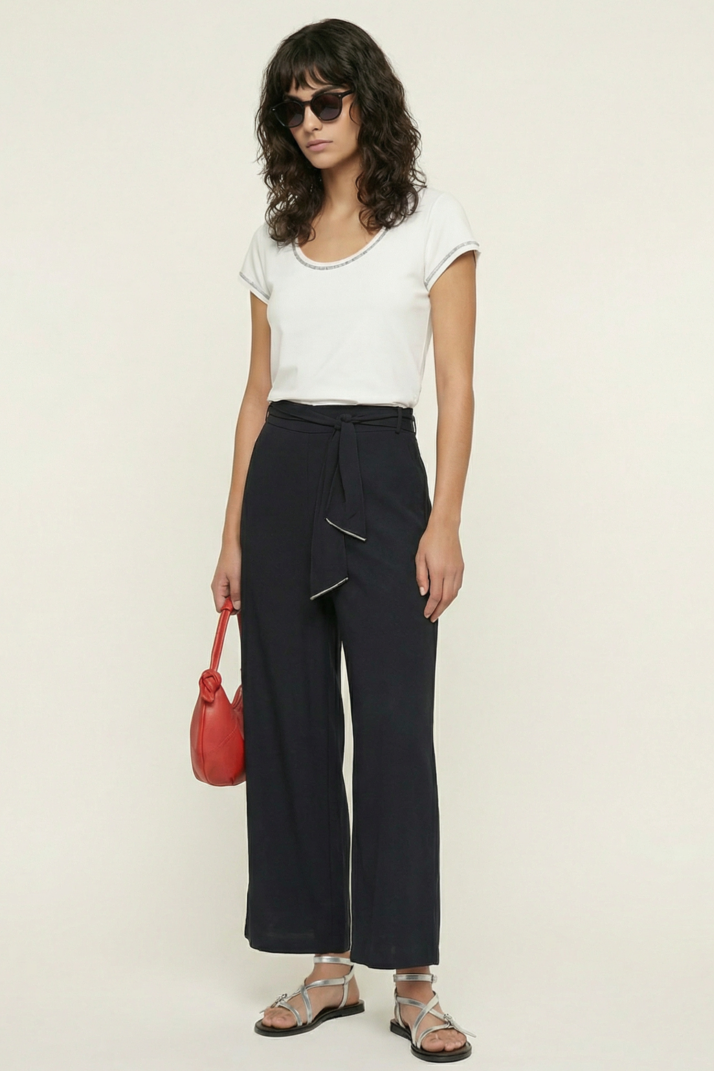 Pantalón negro amplio con cinturon lourex Lolitas&L