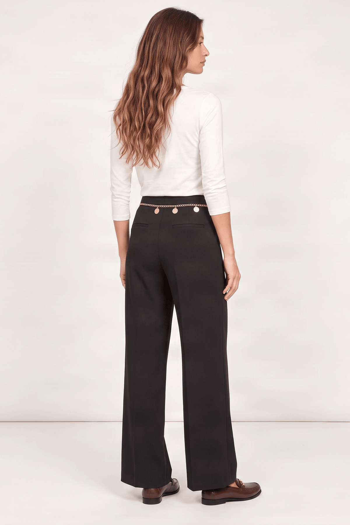 Pantalon negro con cadena en la cintura Lolitas&L - lolitasyl.com