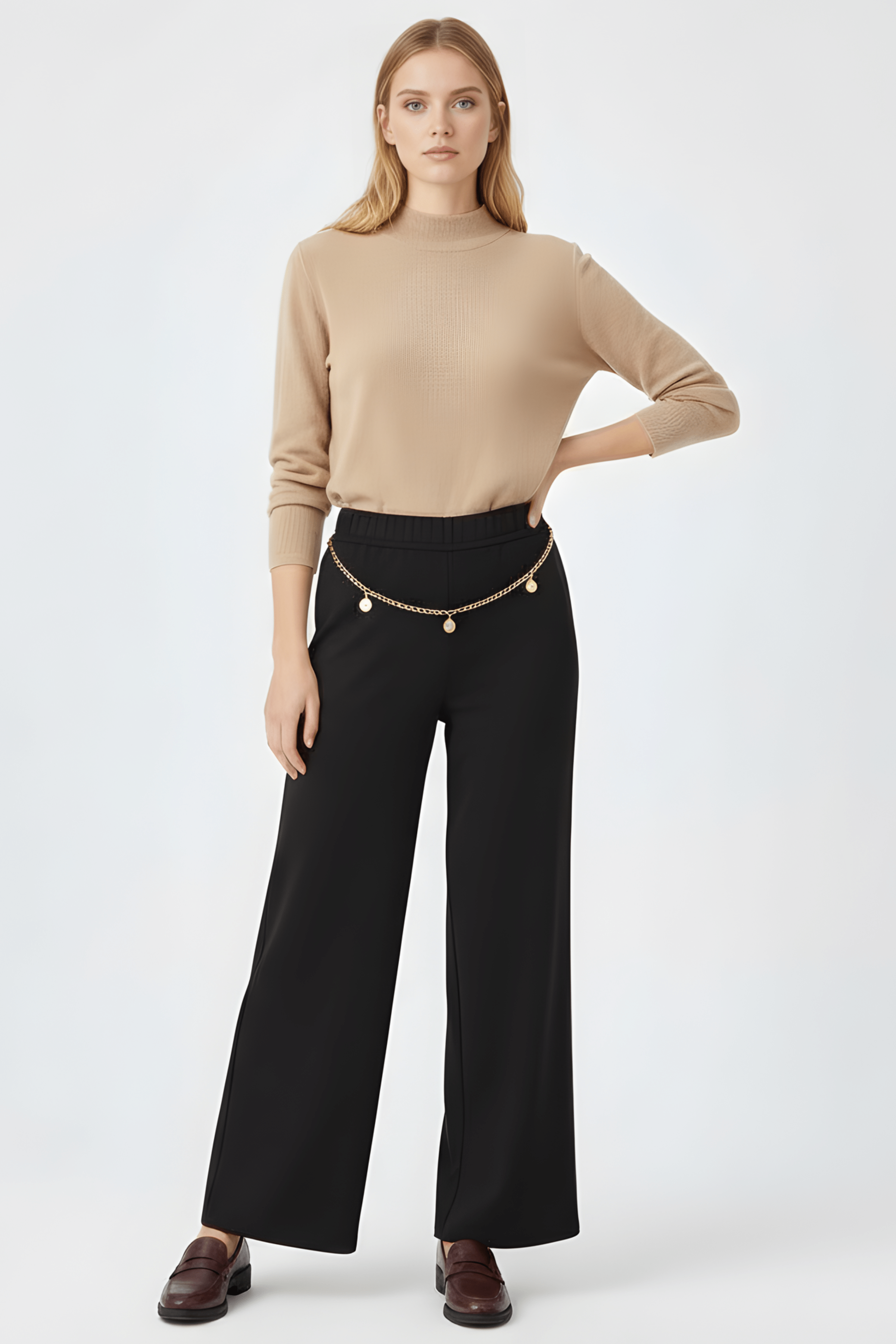 Pantalon negro con cadena en la cintura Lolitas&L - lolitasyl.com