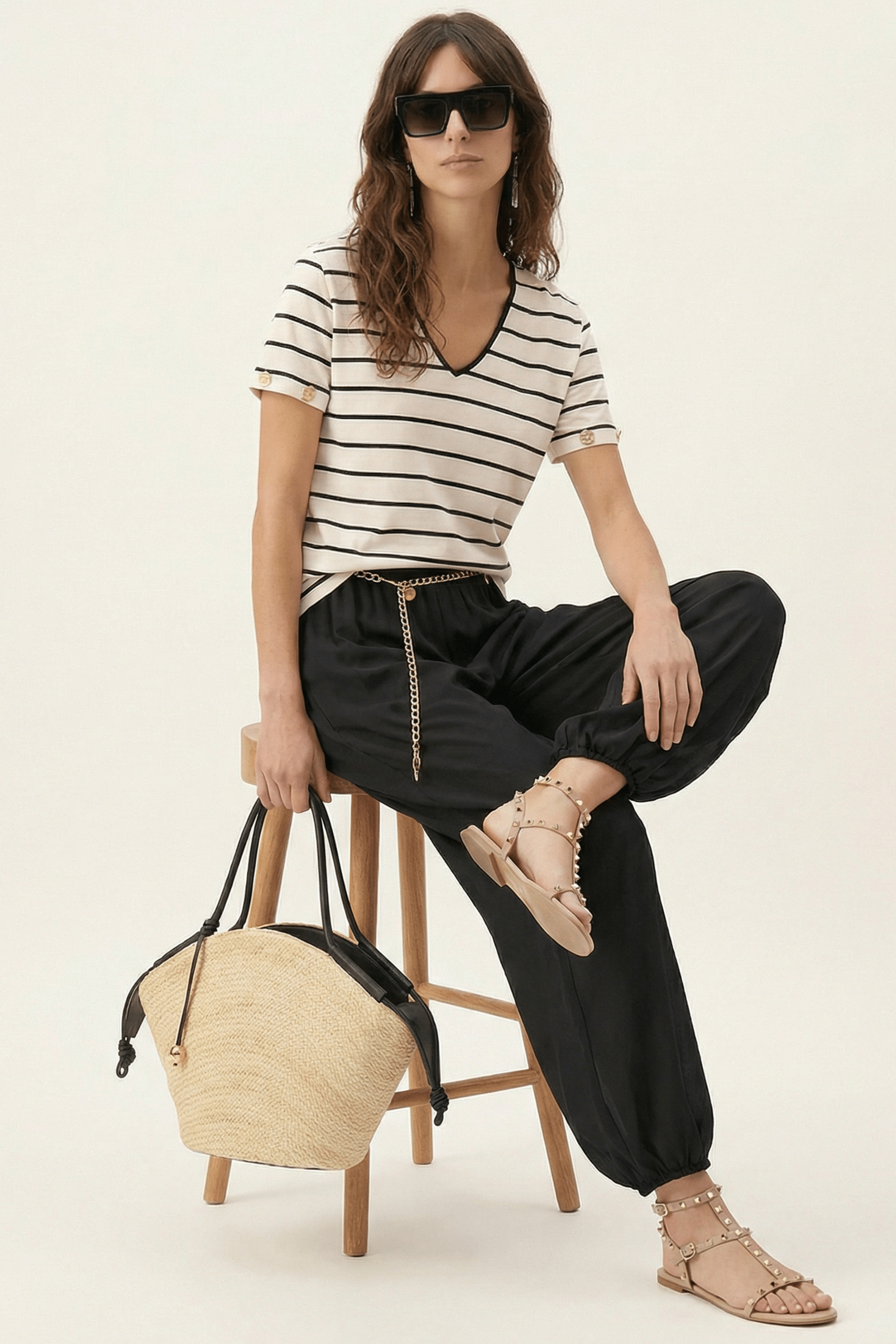 Pantalon negro palazzo con goma en la cintura y cadena Lolitas&L - lolitasyl.com