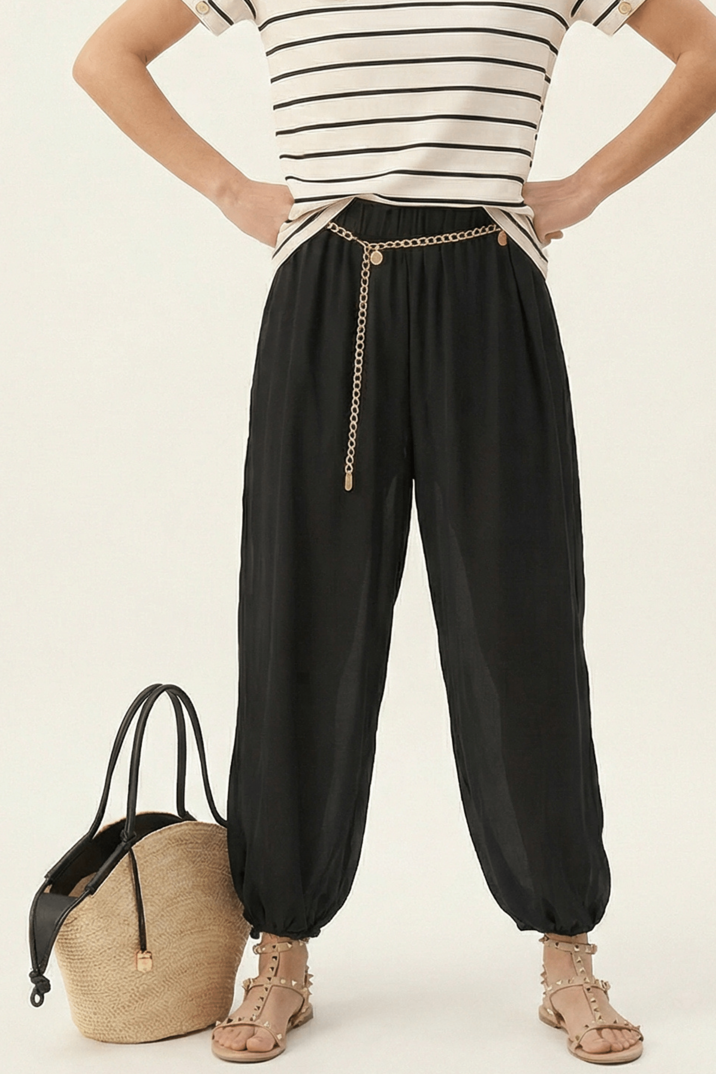 Pantalon negro palazzo con goma en la cintura y cadena Lolitas&L - lolitasyl.com