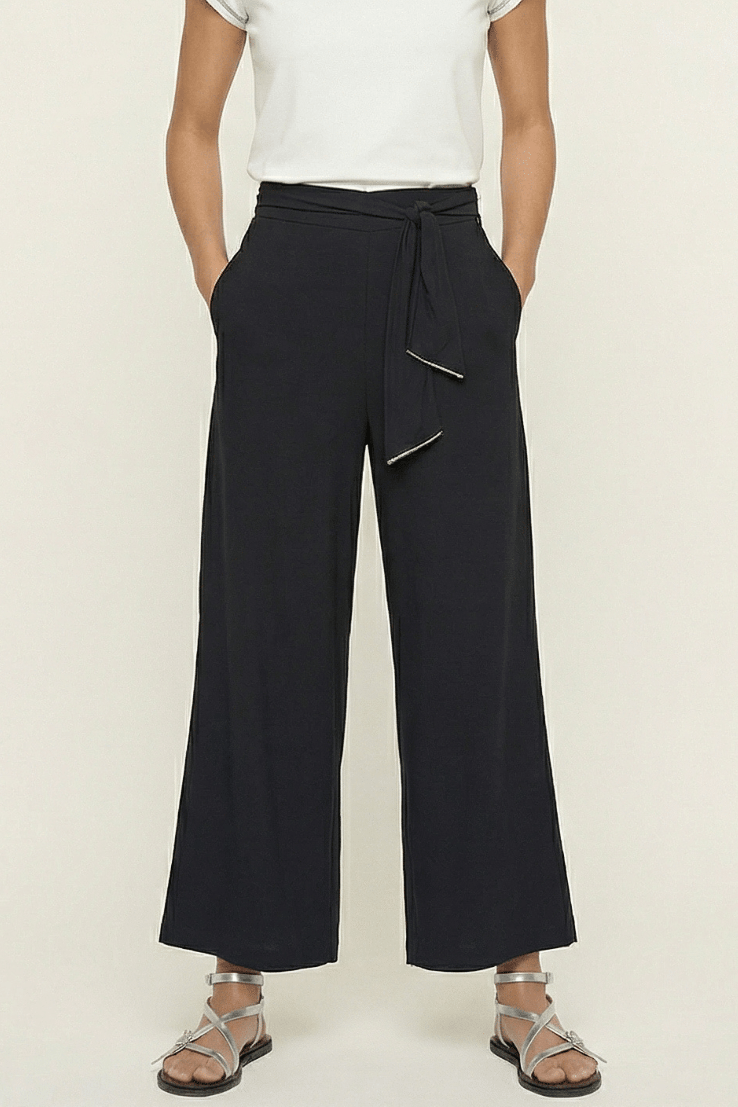 Pantalon negro viscosa ancho anudado en la cintura Lolitas&L - lolitasyl.com