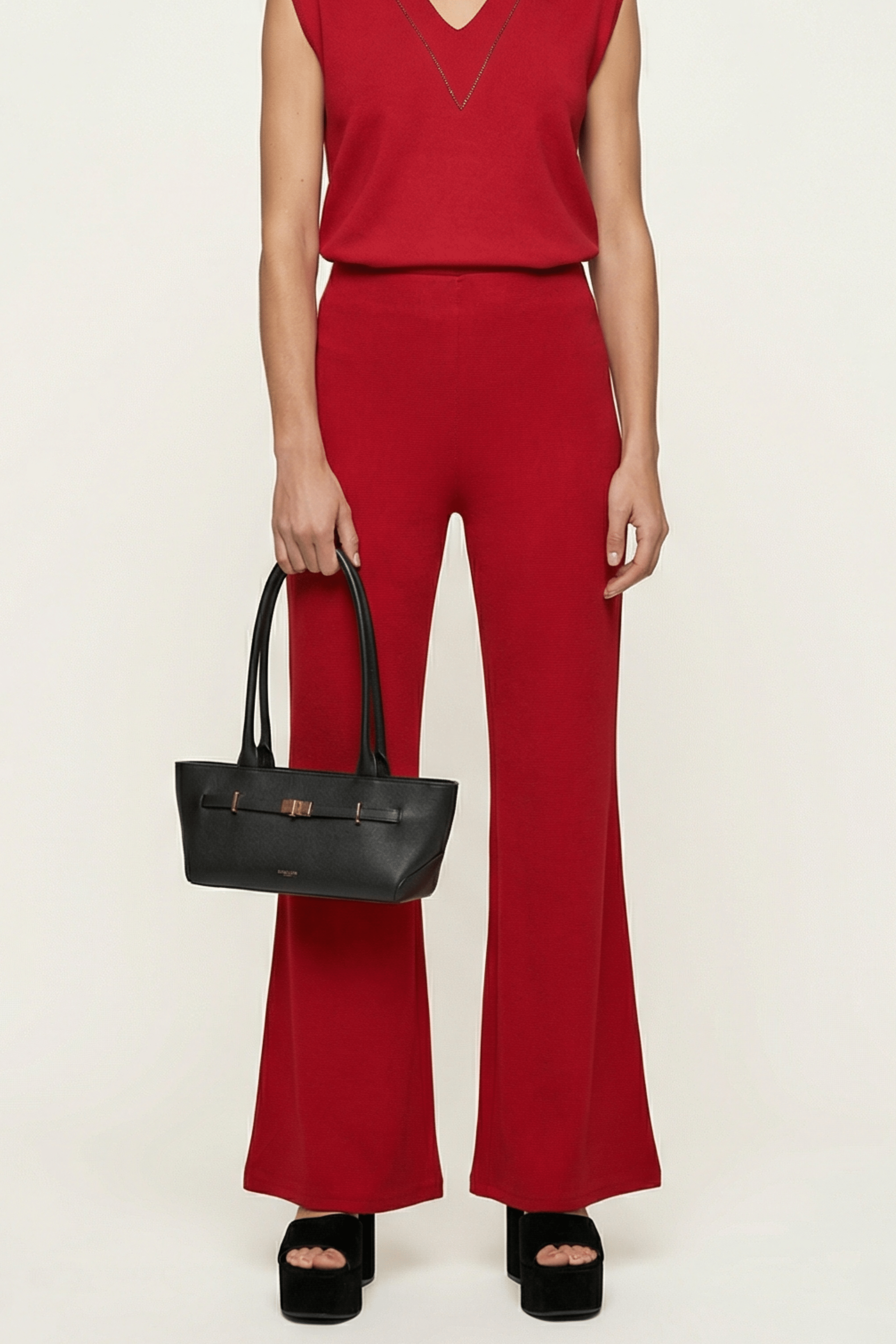 Pantalon rojo acampanado con goma en la cintura Lolitas&L - lolitasyl.com