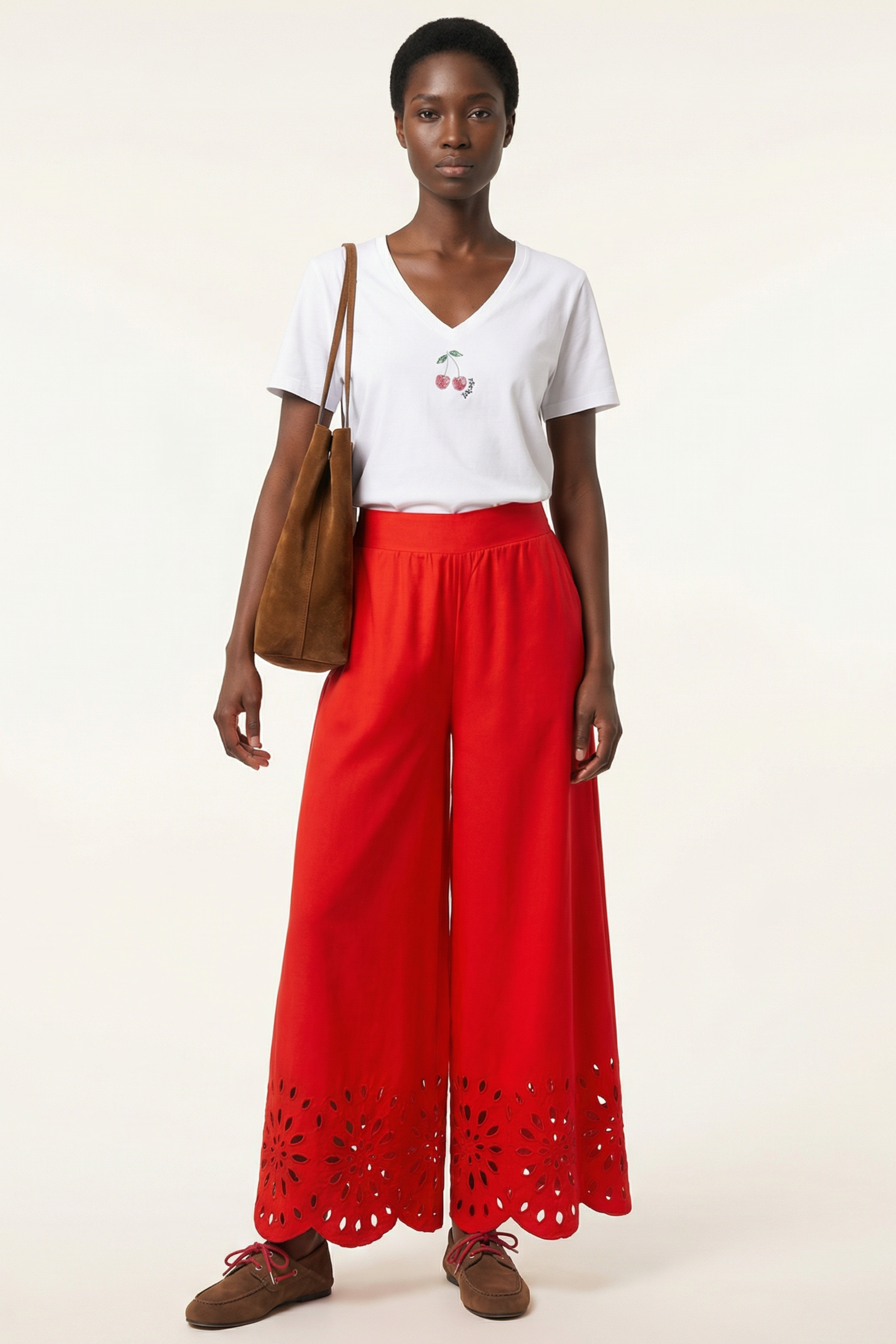 Pantalon rojo campana con bordado calado Lolitas&L