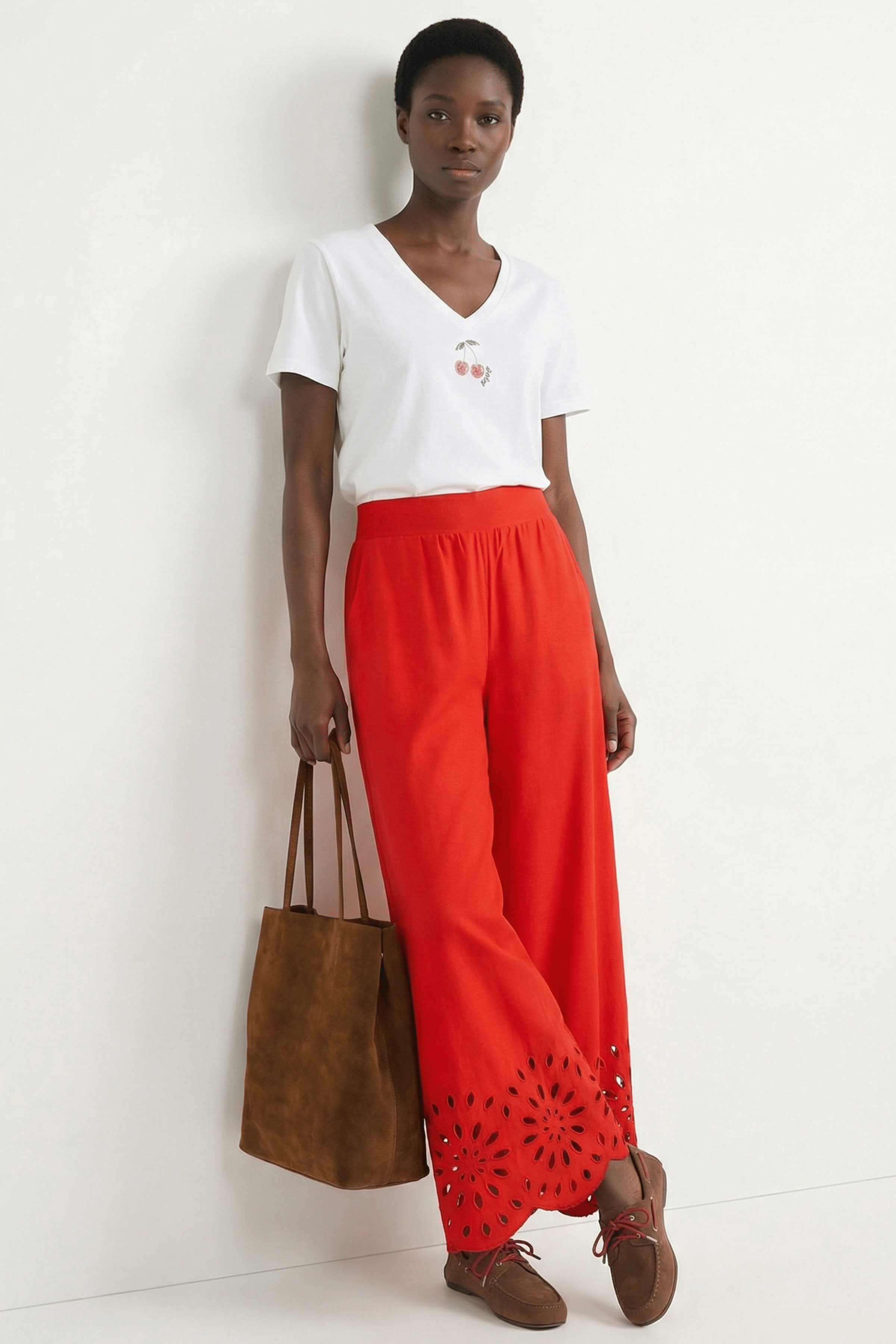 Pantalon rojo campana con bordado calado Lolitas&L - lolitasyl.com