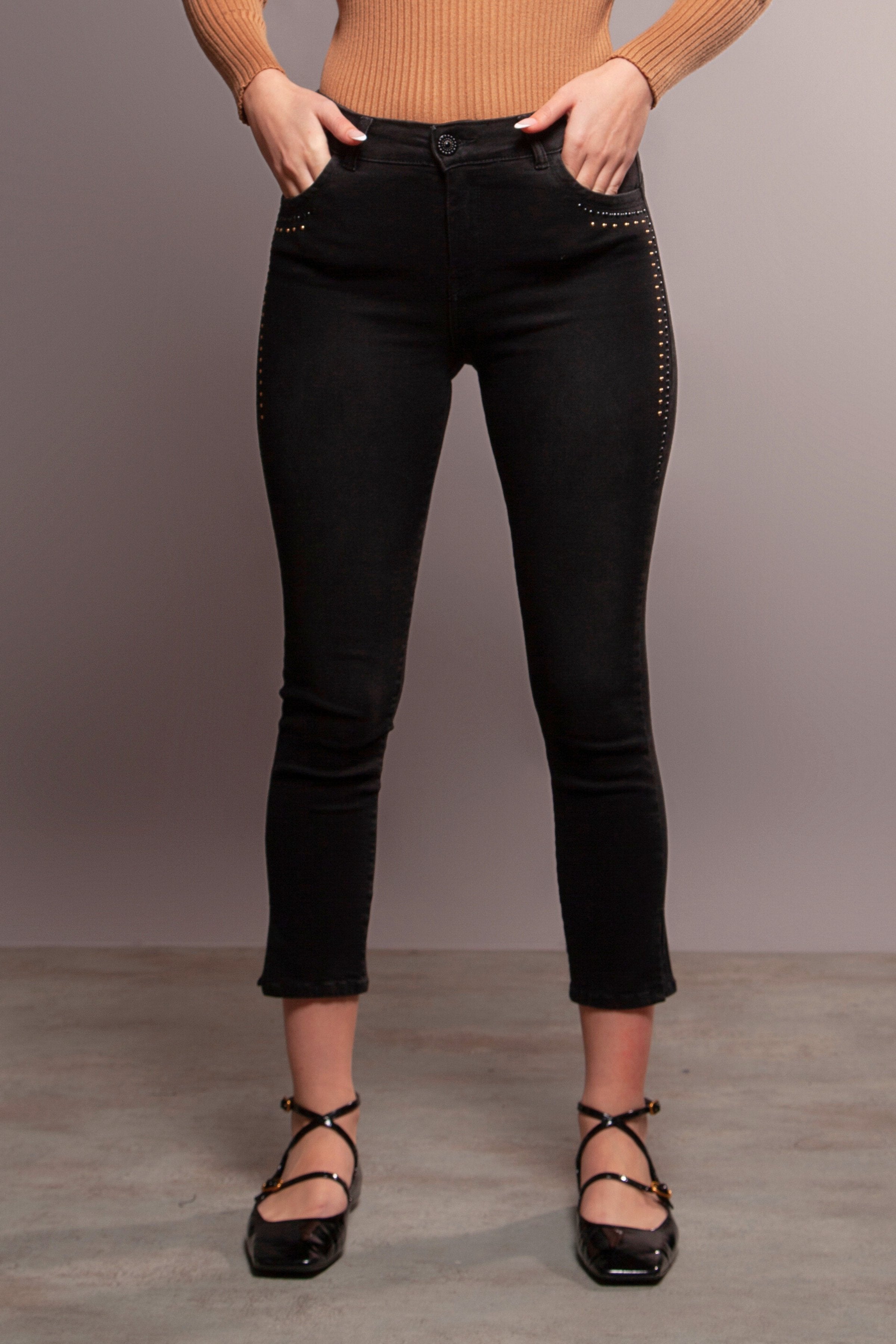 Pantalon vaquero negro pitillo con strass Lolitas&L - lolitasyl.com