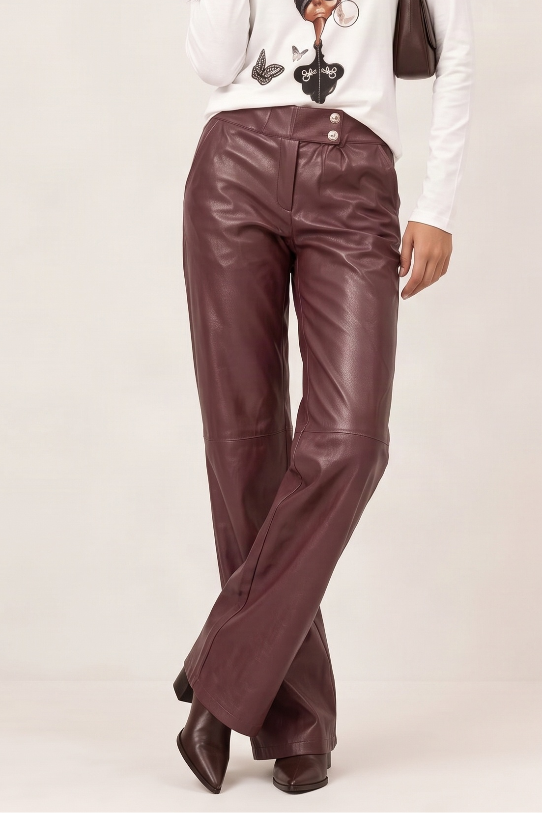 Pantalón Wide Leg Recto en Polipiel Tono Vino – Lolitas&L