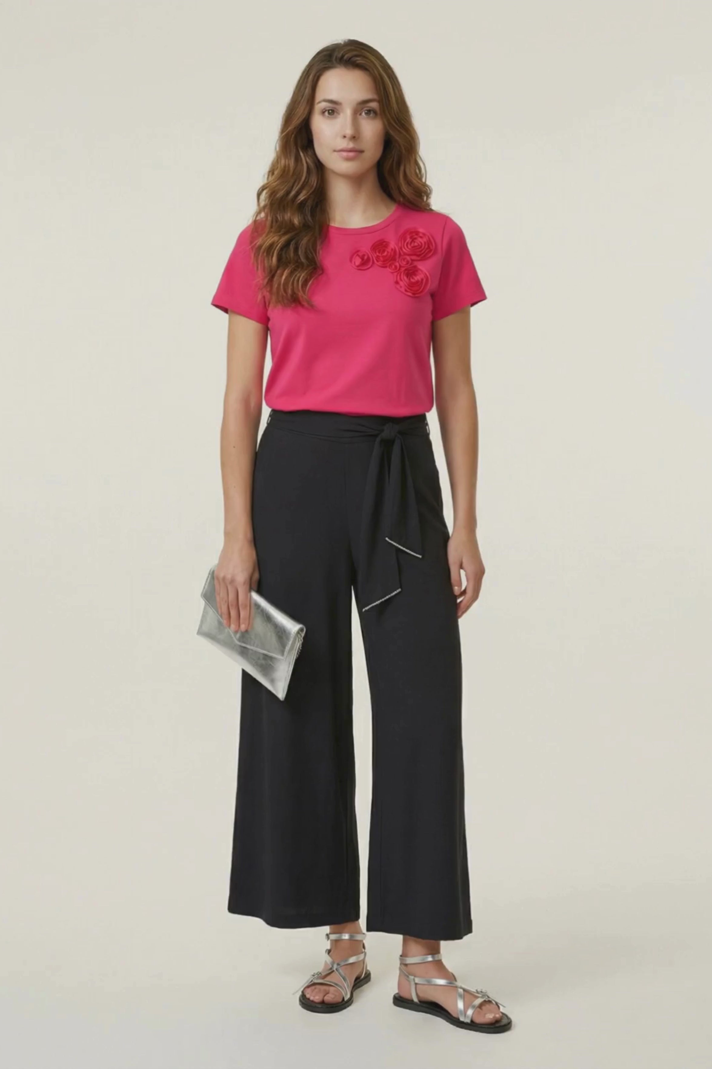 Camiseta fucsia bordado rosas aplicacion de manga corta Lolitas&L