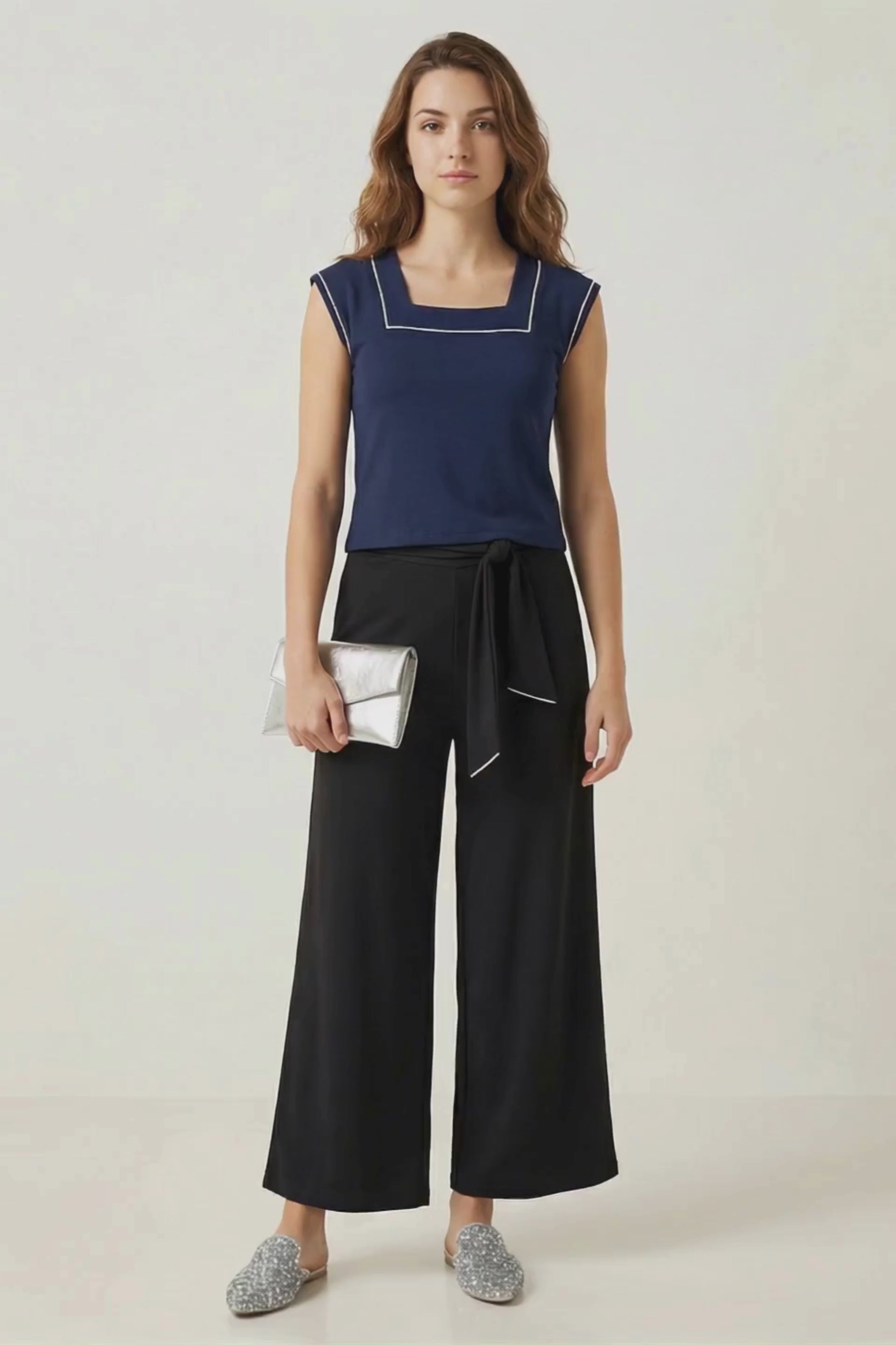Pantalón negro amplio con cinturon lourex Lolitas&L