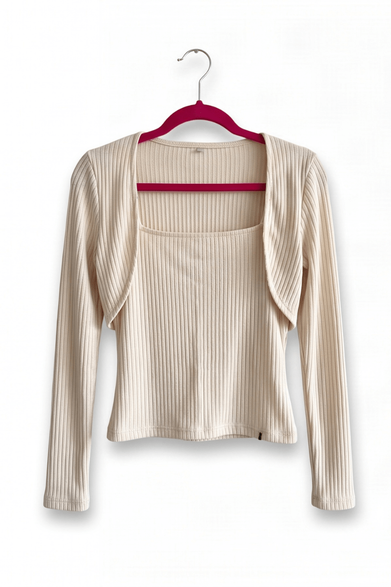 Set de Punto Crudo Top de Tirantes y Chaquetilla Preloved - lolitasyl.com