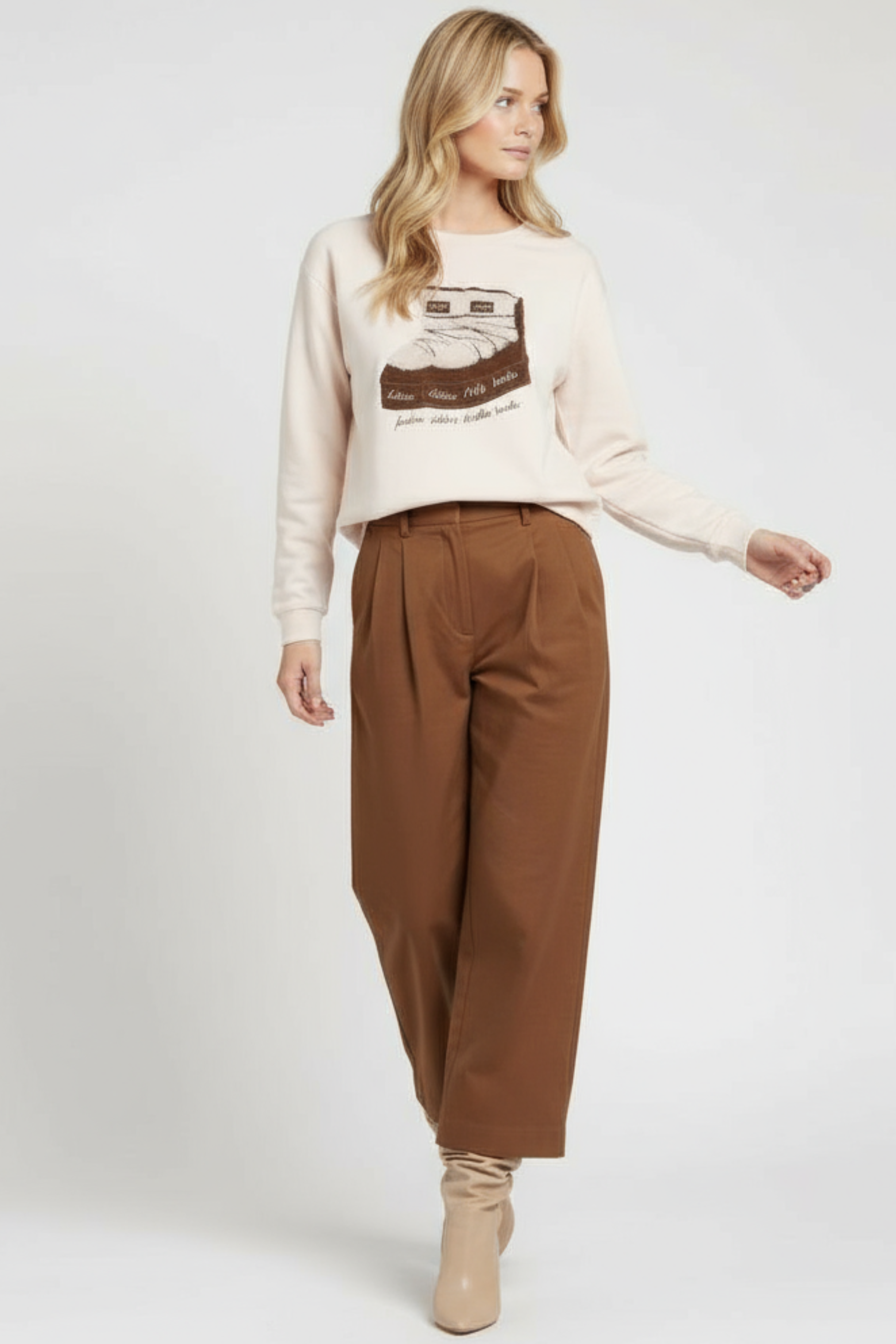 Sudadera crema bordado botas de nieve Lolitas&L