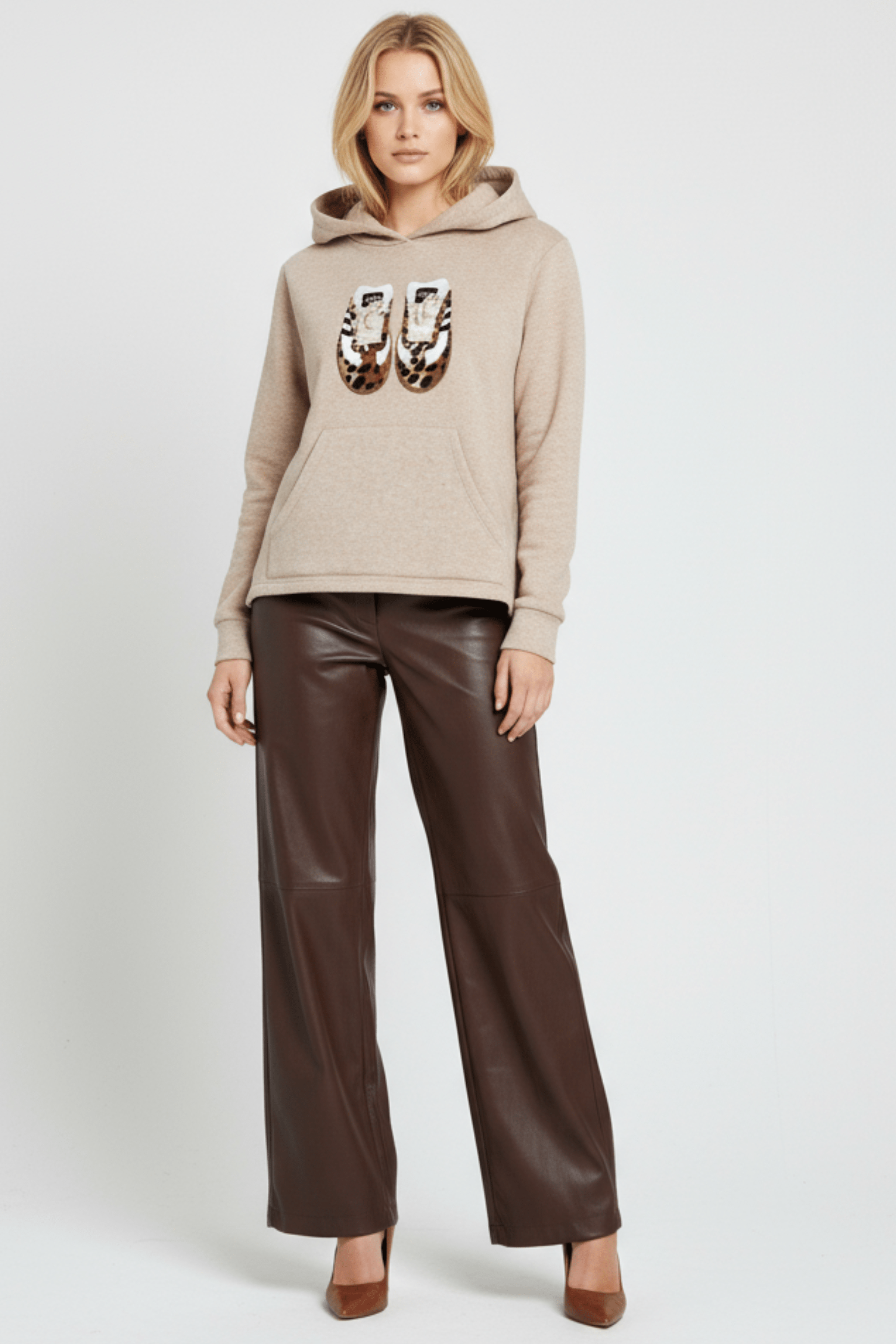 Sudadera de punto beig bordado zapatillas con capucha Lolitas&L - lolitasyl.com